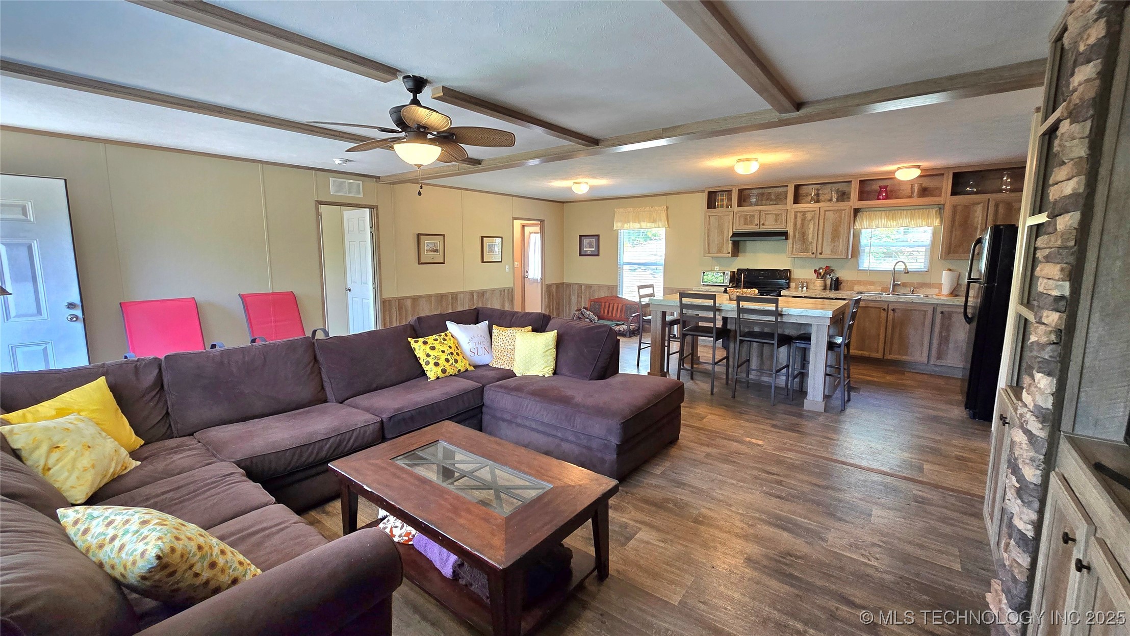 4918 Dozer Mountain Road Property Photo 3