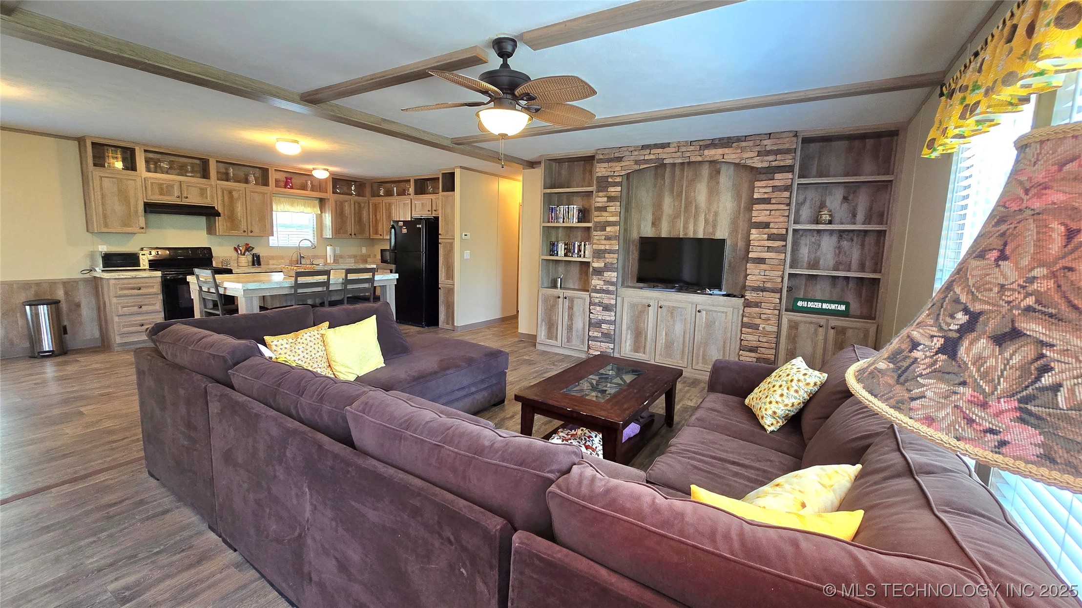 4918 Dozer Mountain Road Property Photo 5