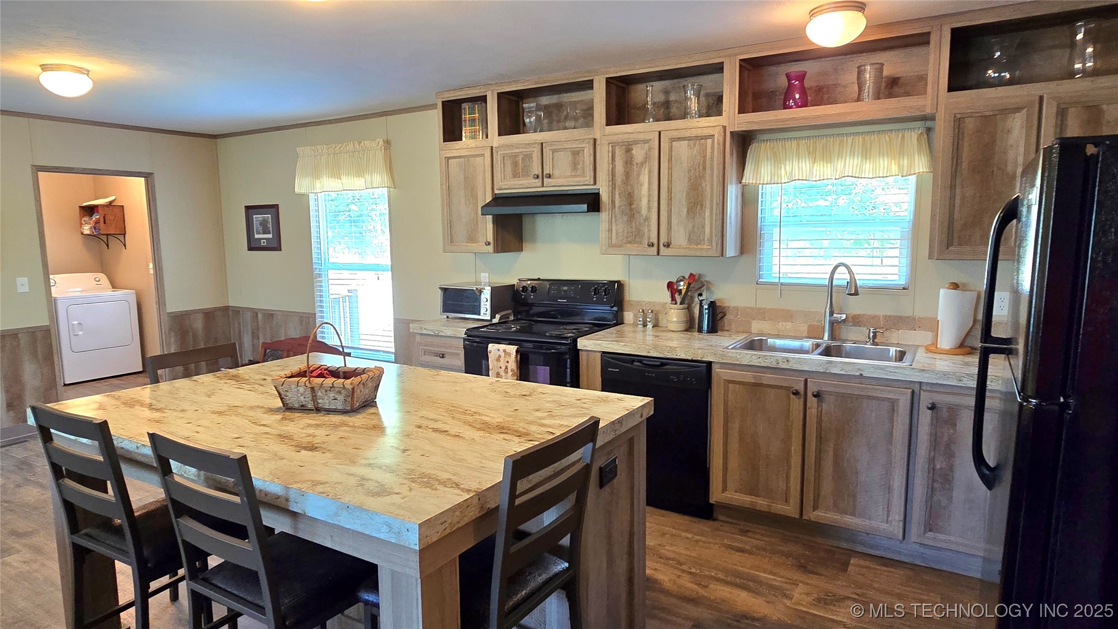 4918 Dozer Mountain Road Property Photo 10