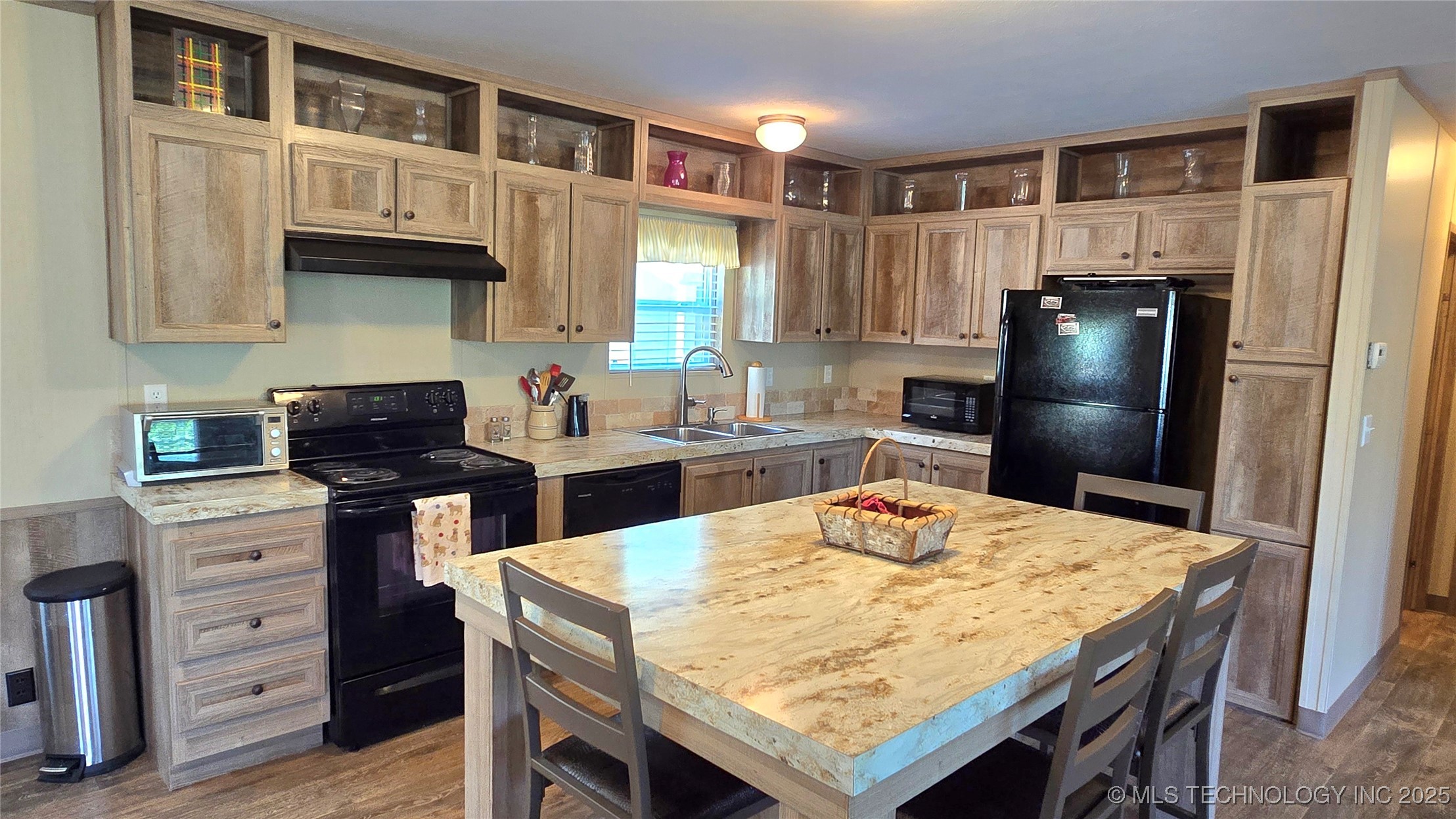 4918 Dozer Mountain Road Property Photo 11