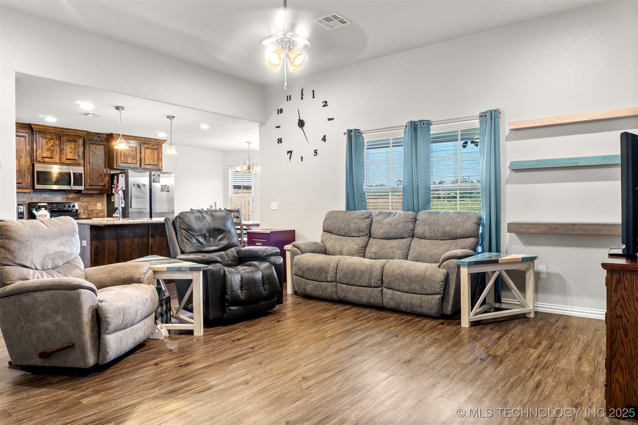 3400 Lazy Lane Property Photo 5