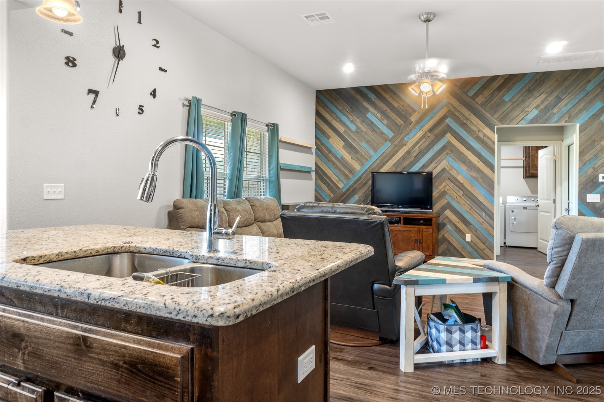 3400 Lazy Lane Property Photo 14