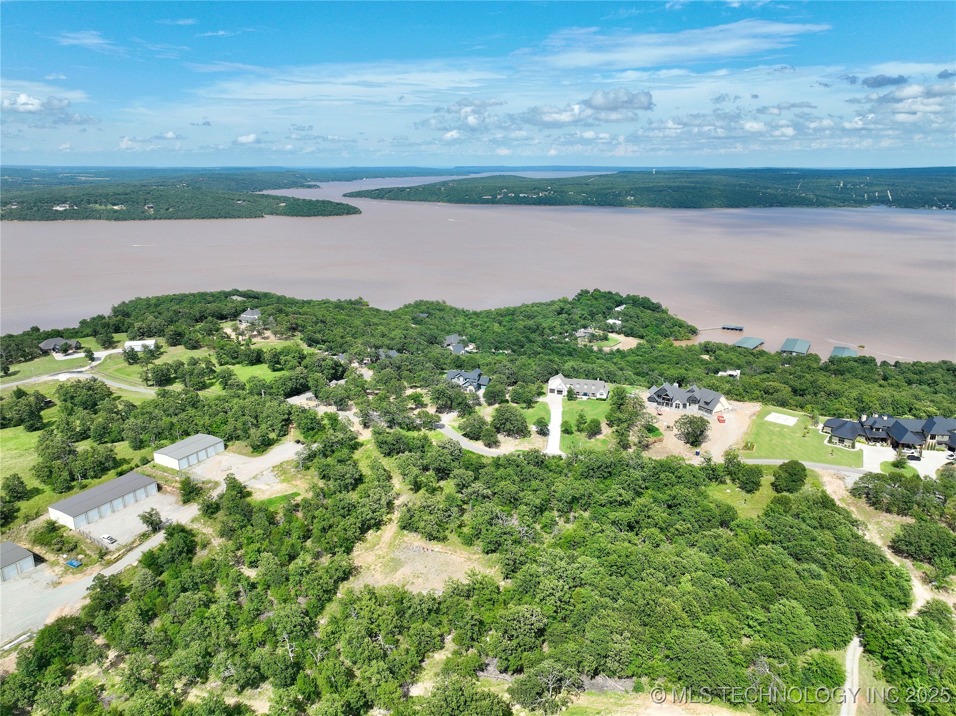 500 Stone Ridge Road Property Photo 3