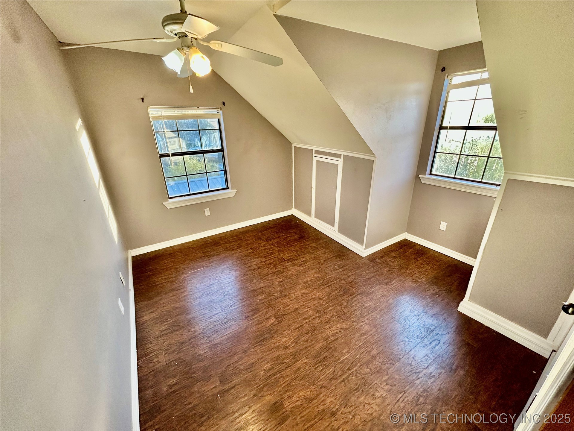 1210 N Wolfe Lane Property Photo 20