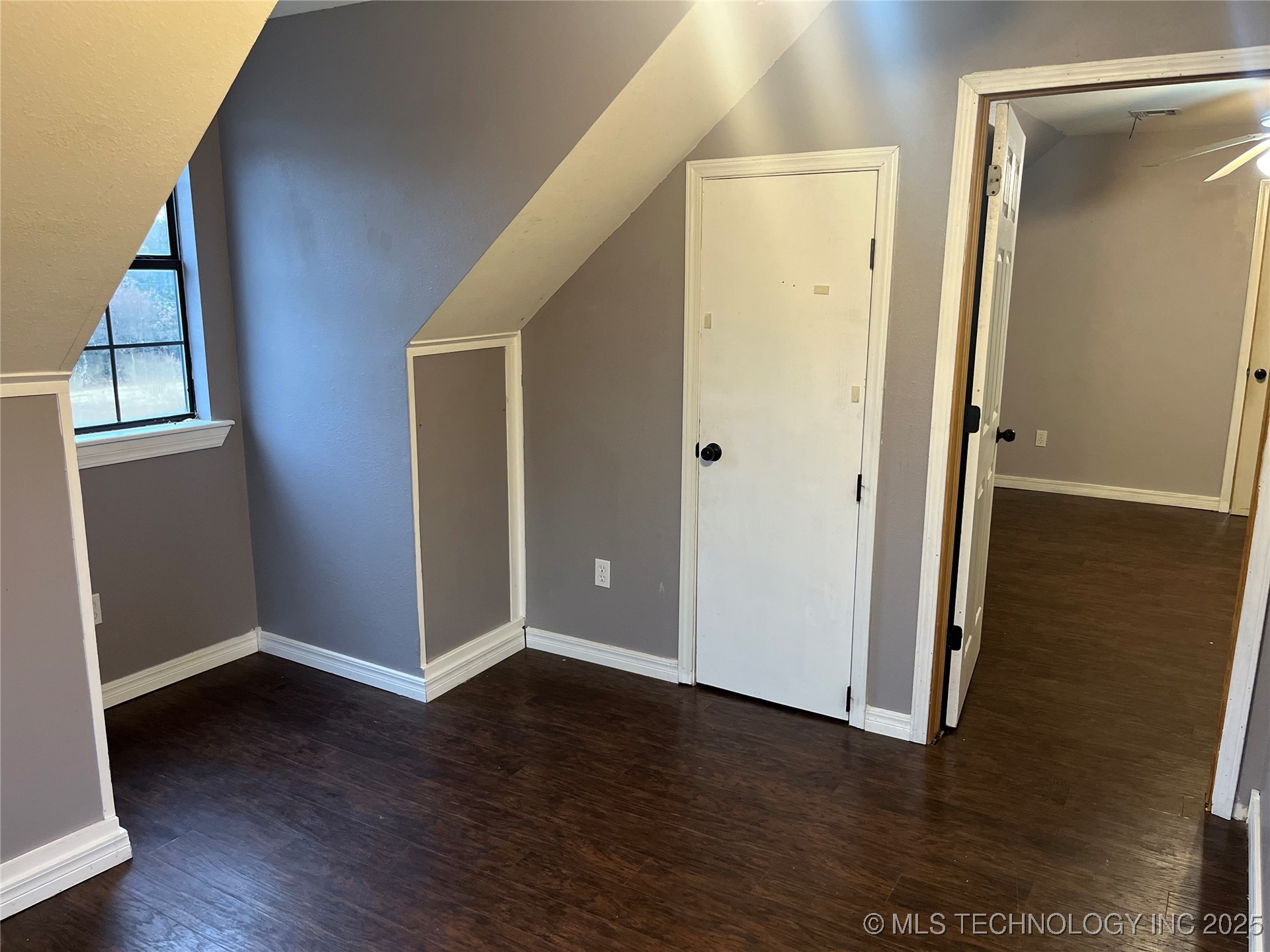 1210 N Wolfe Lane Property Photo 21