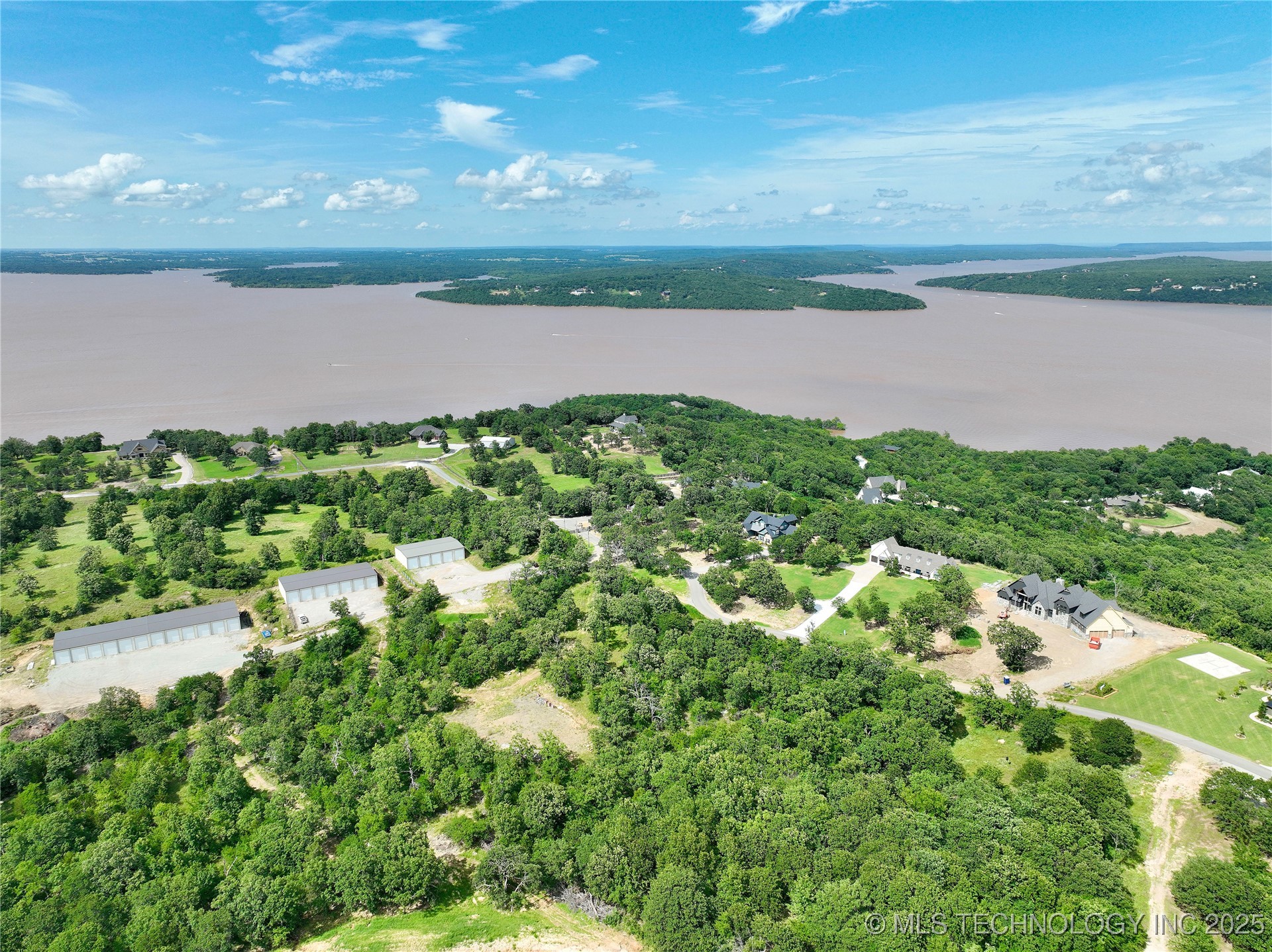 501 Stone Ridge Road Property Photo 5