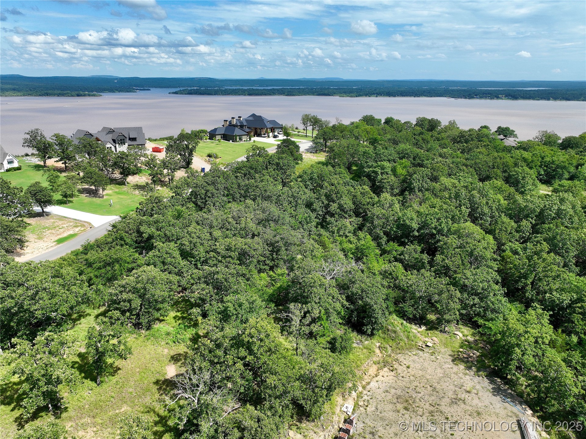 501 Stone Ridge Road Property Photo 9