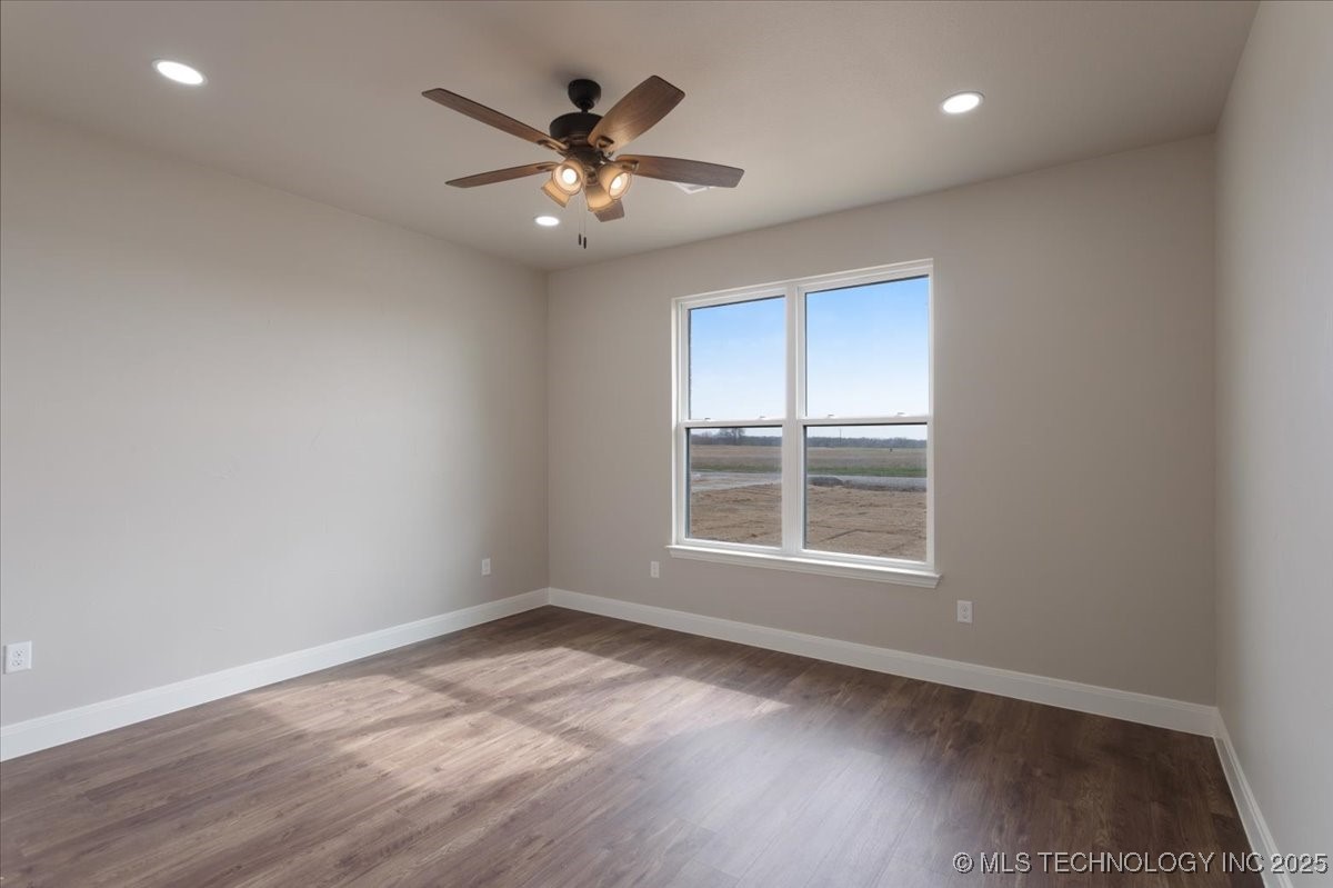 300 Sunset Way Property Photo 18