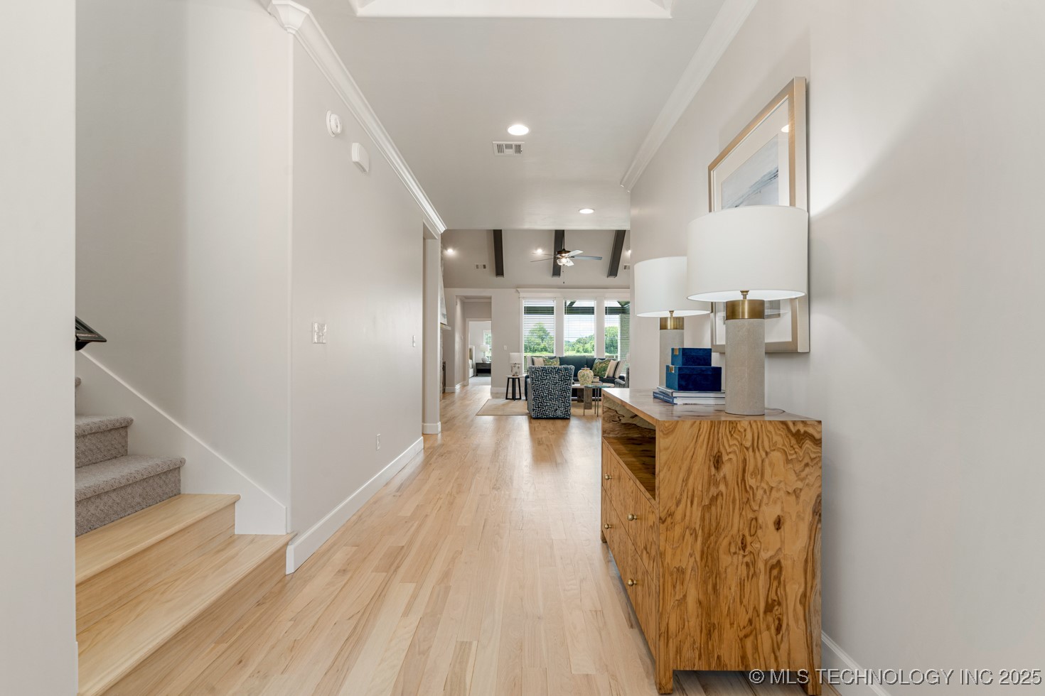 12806 S Irvington Avenue Property Photo 4