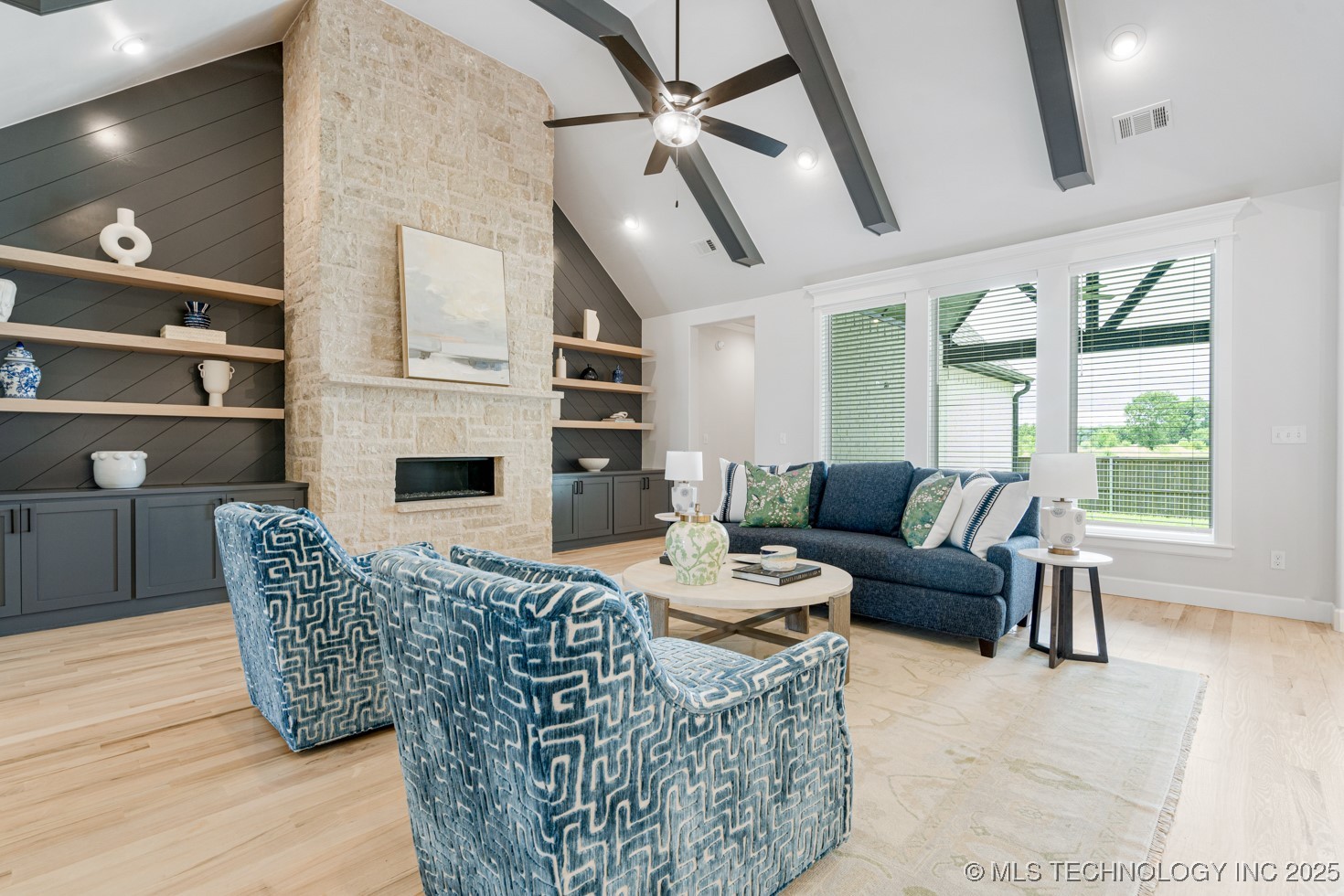 12806 S Irvington Avenue Property Photo 8