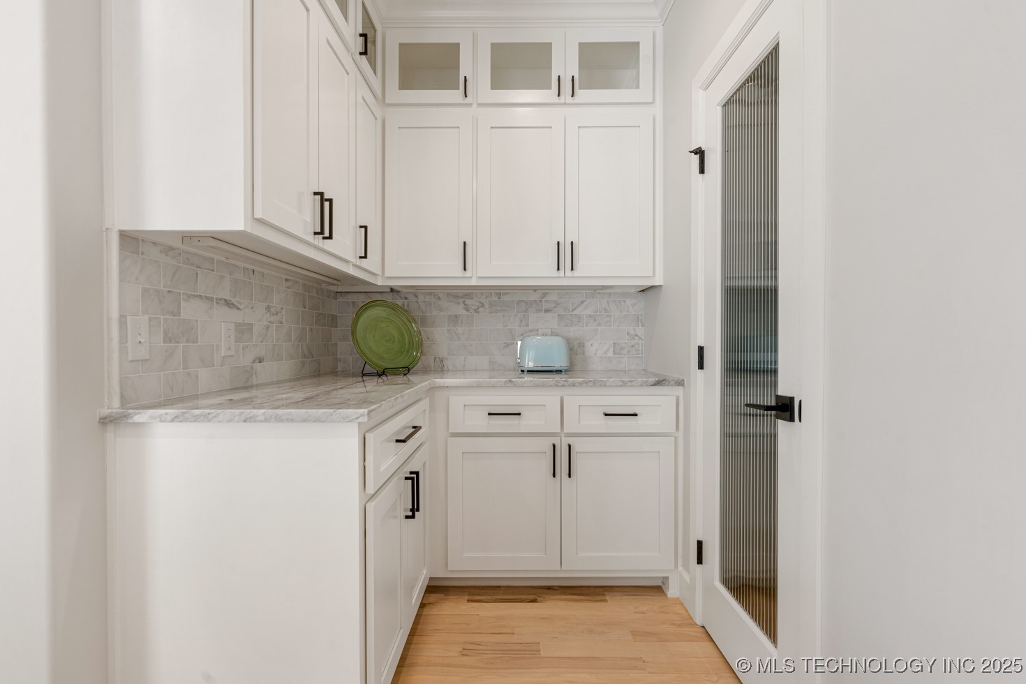 12806 S Irvington Avenue Property Photo 19