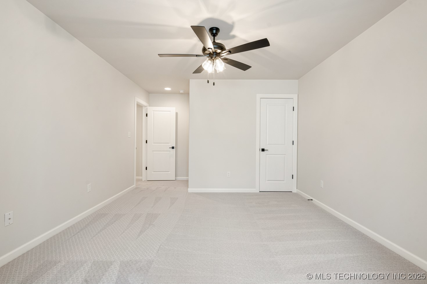 12806 S Irvington Avenue Property Photo 41