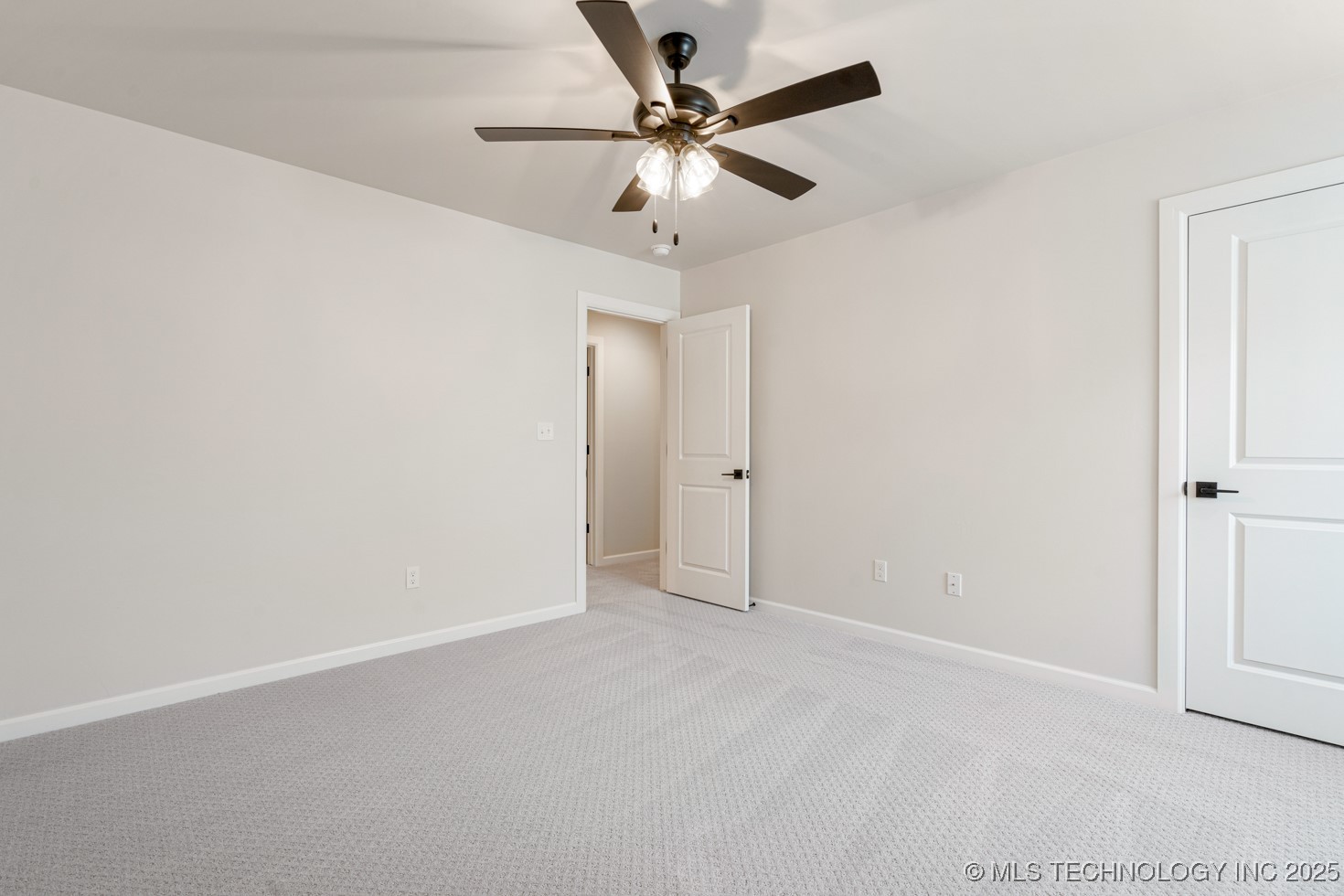 12806 S Irvington Avenue Property Photo 43