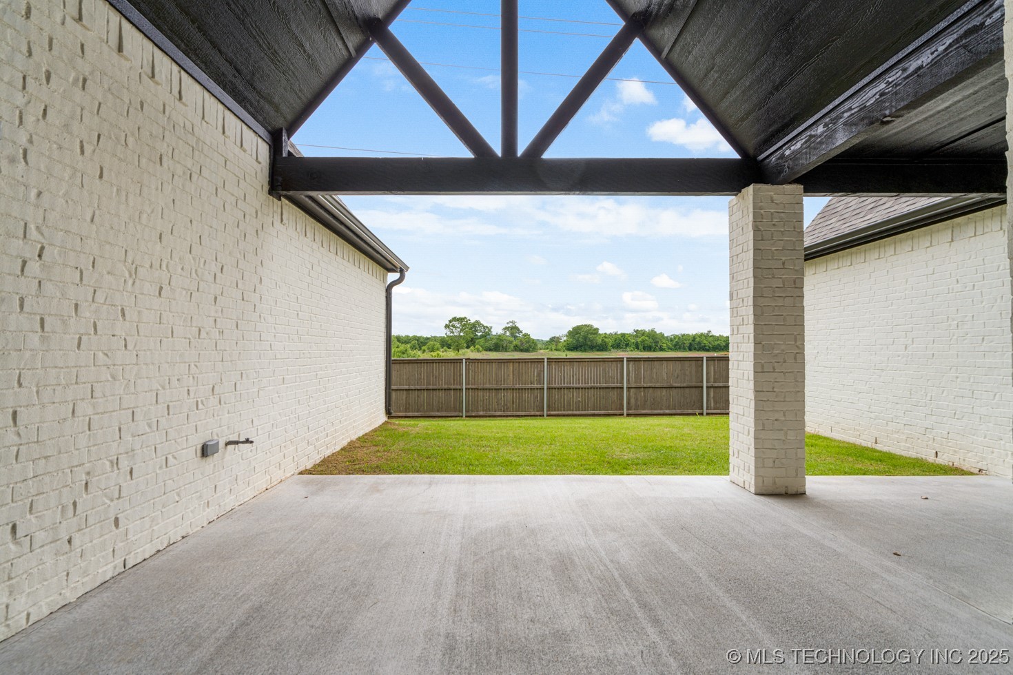 12806 S Irvington Avenue Property Photo 44