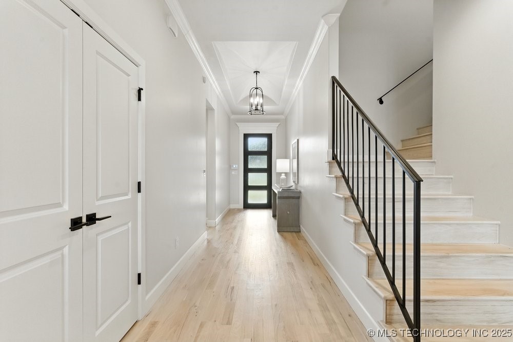 12714 S Irvington Avenue Property Photo 3