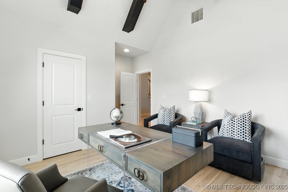 12714 S Irvington Avenue Property Photo 6