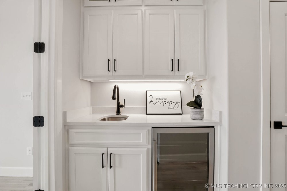 12714 S Irvington Avenue Property Photo 16