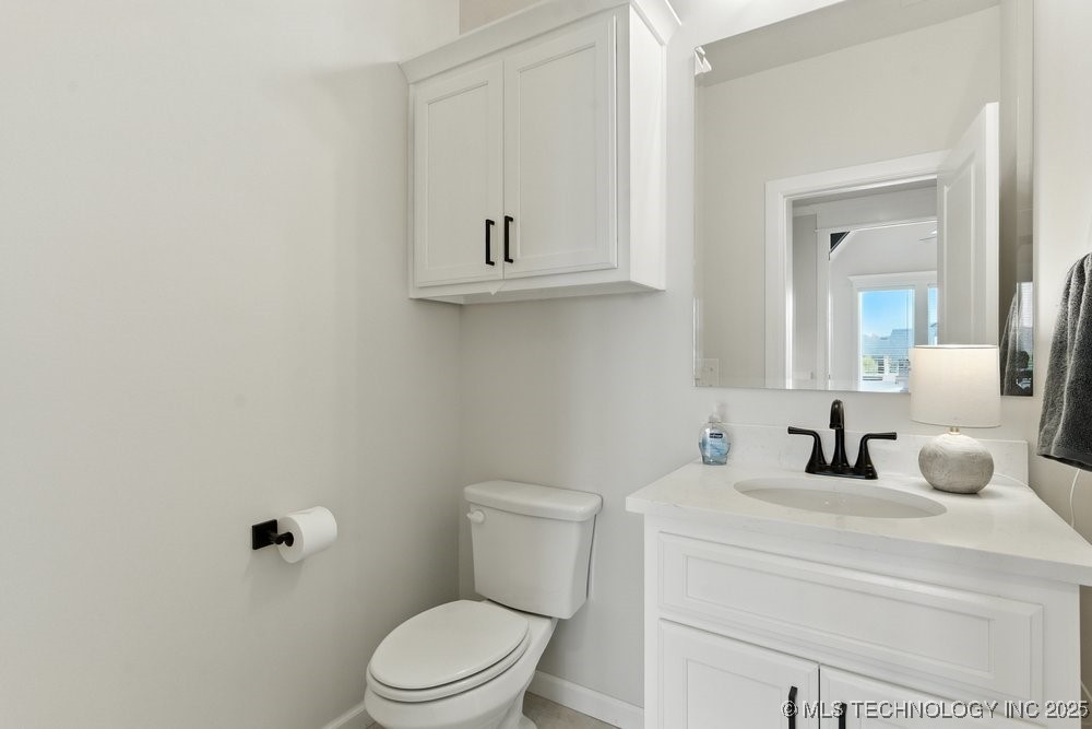 12714 S Irvington Avenue Property Photo 17