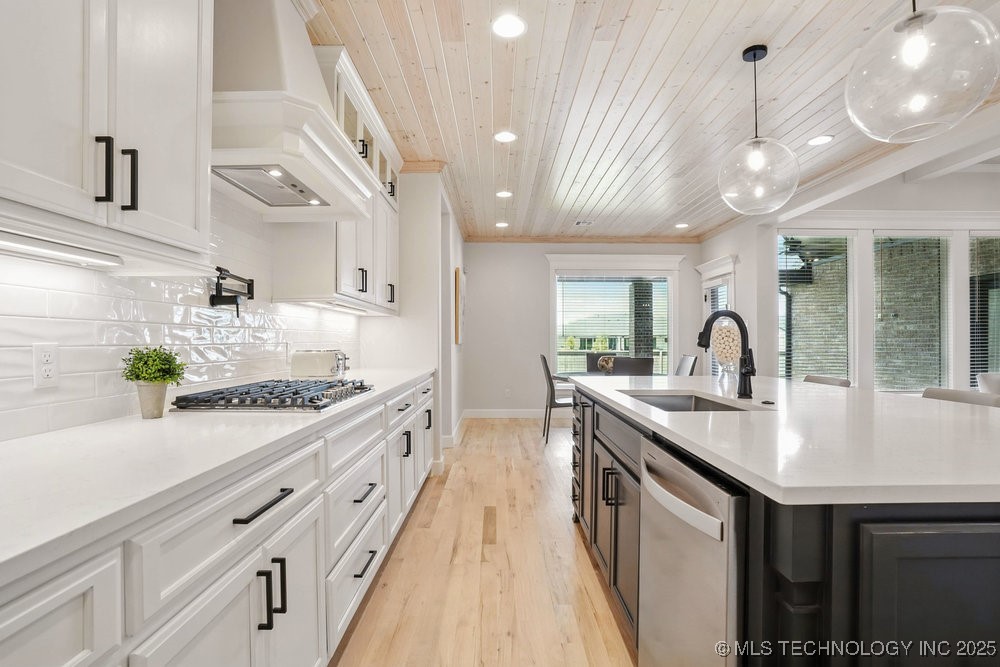 12714 S Irvington Avenue Property Photo 24