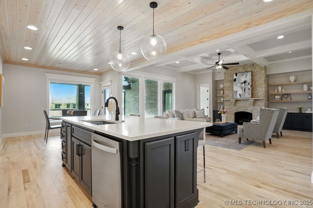 12714 S Irvington Avenue Property Photo 25