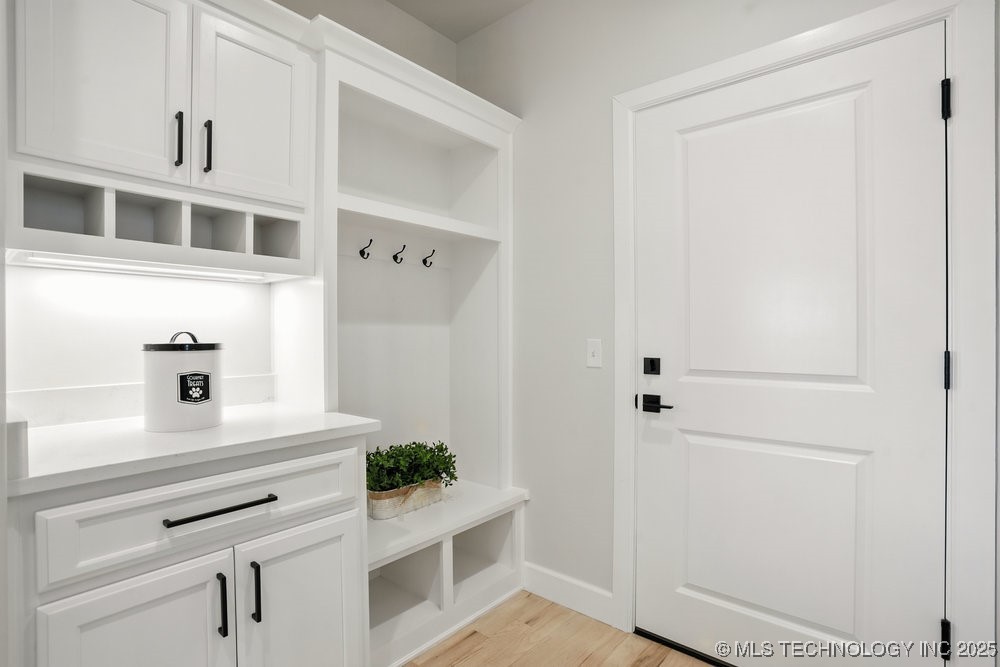 12714 S Irvington Avenue Property Photo 44