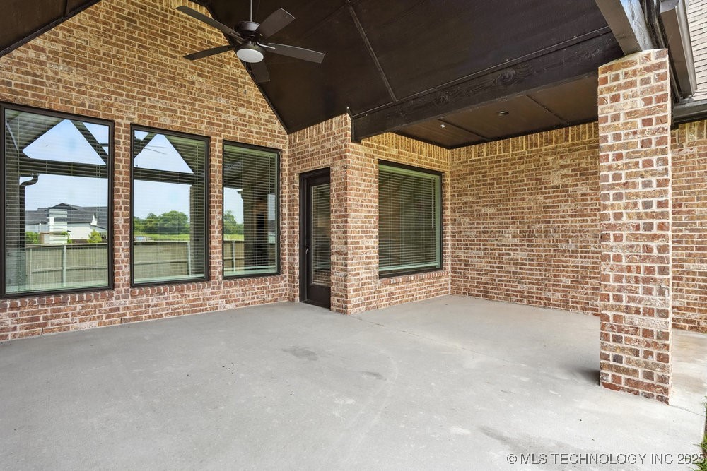 12714 S Irvington Avenue Property Photo 52