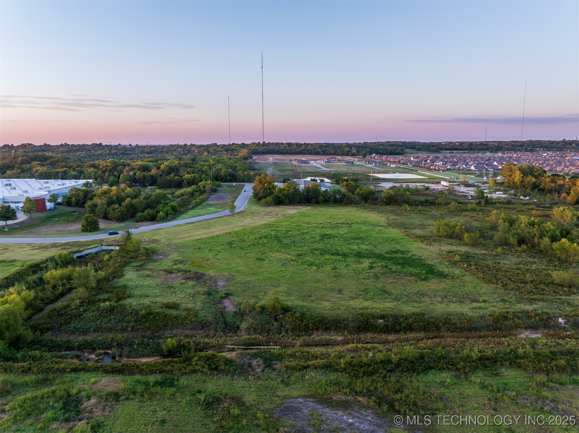 05 S 272nd East Avenue Property Photo 11
