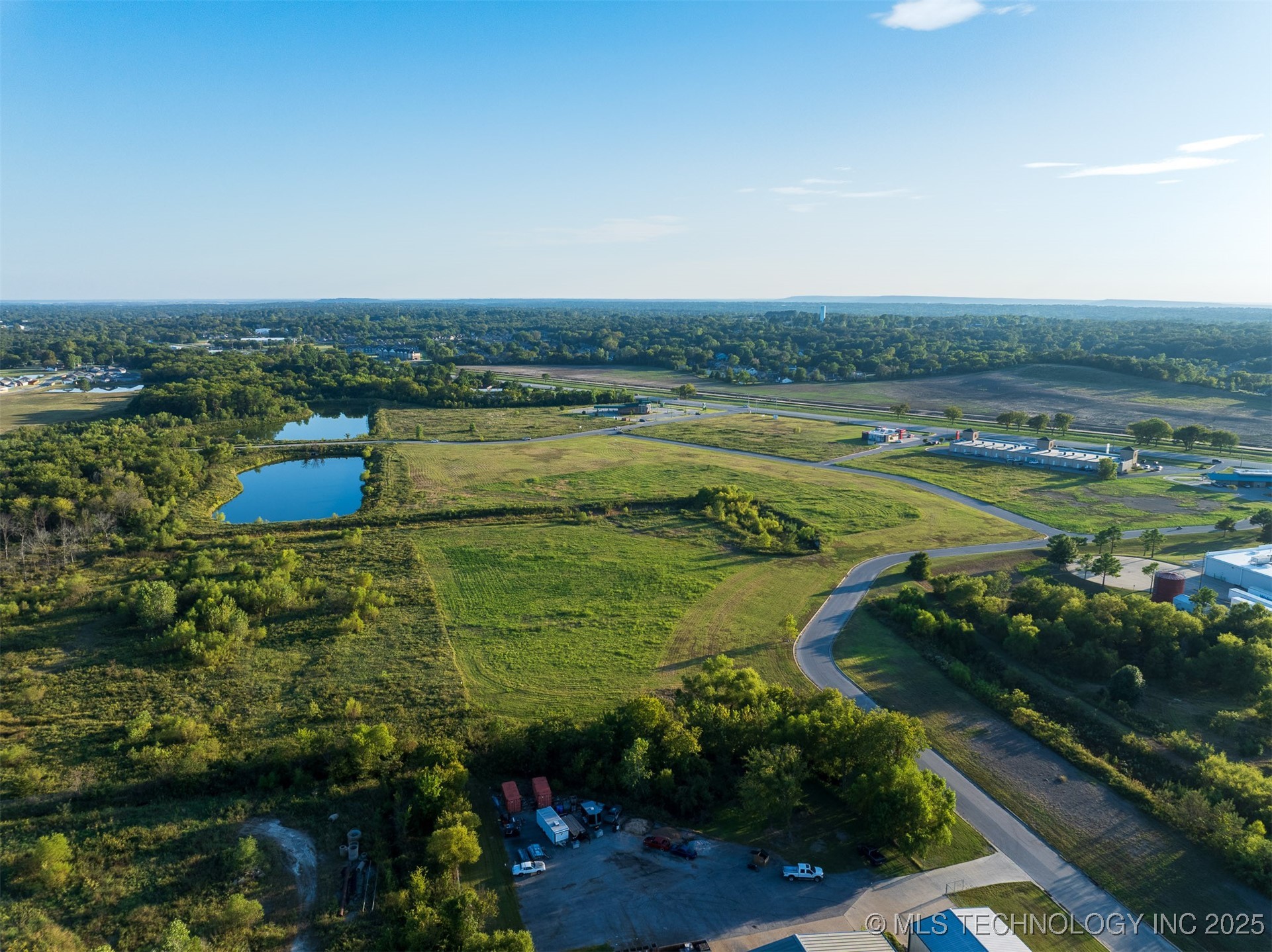 05 S 272nd East Avenue Property Photo 20