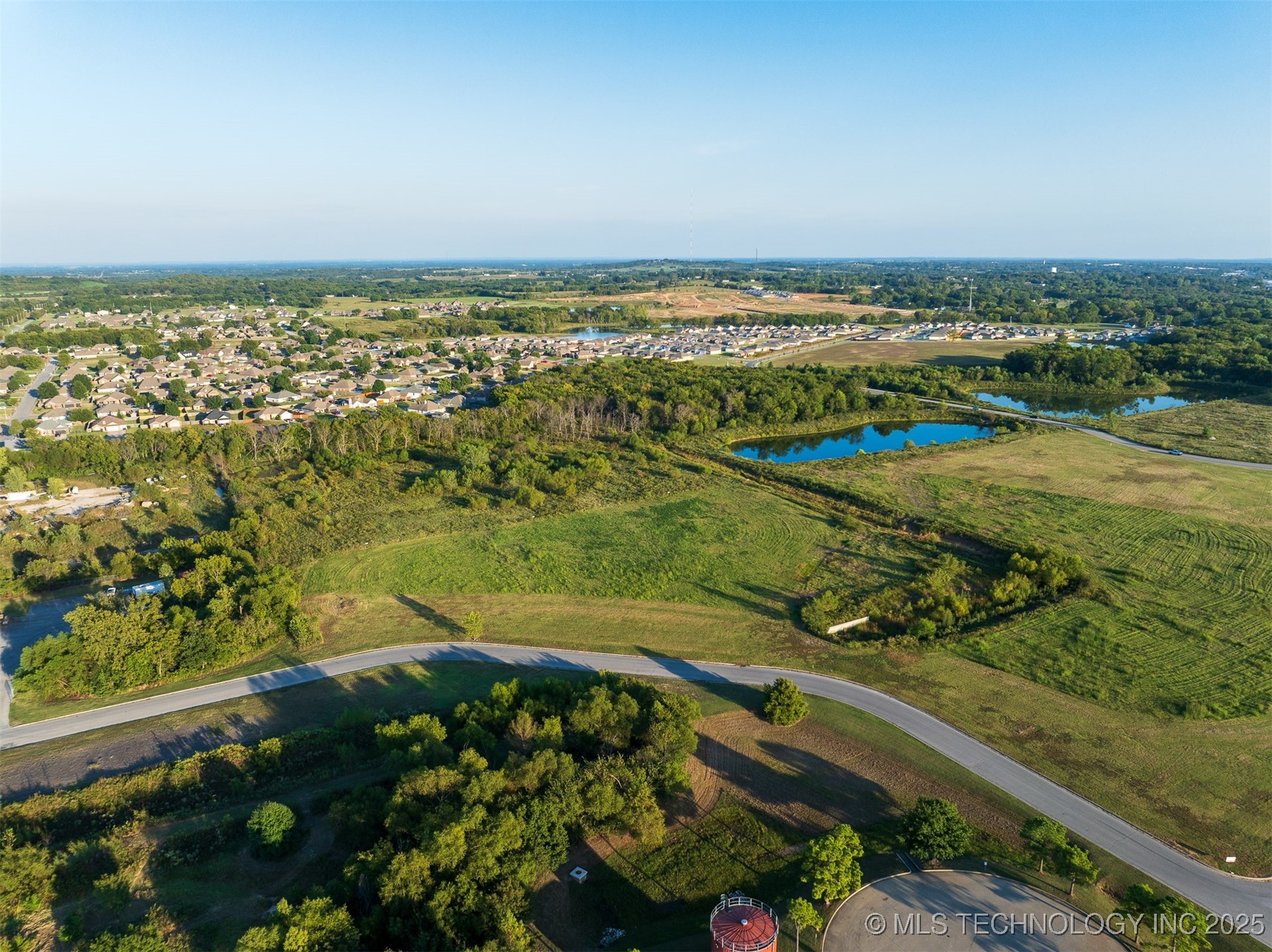 05 S 272nd East Avenue Property Photo 21