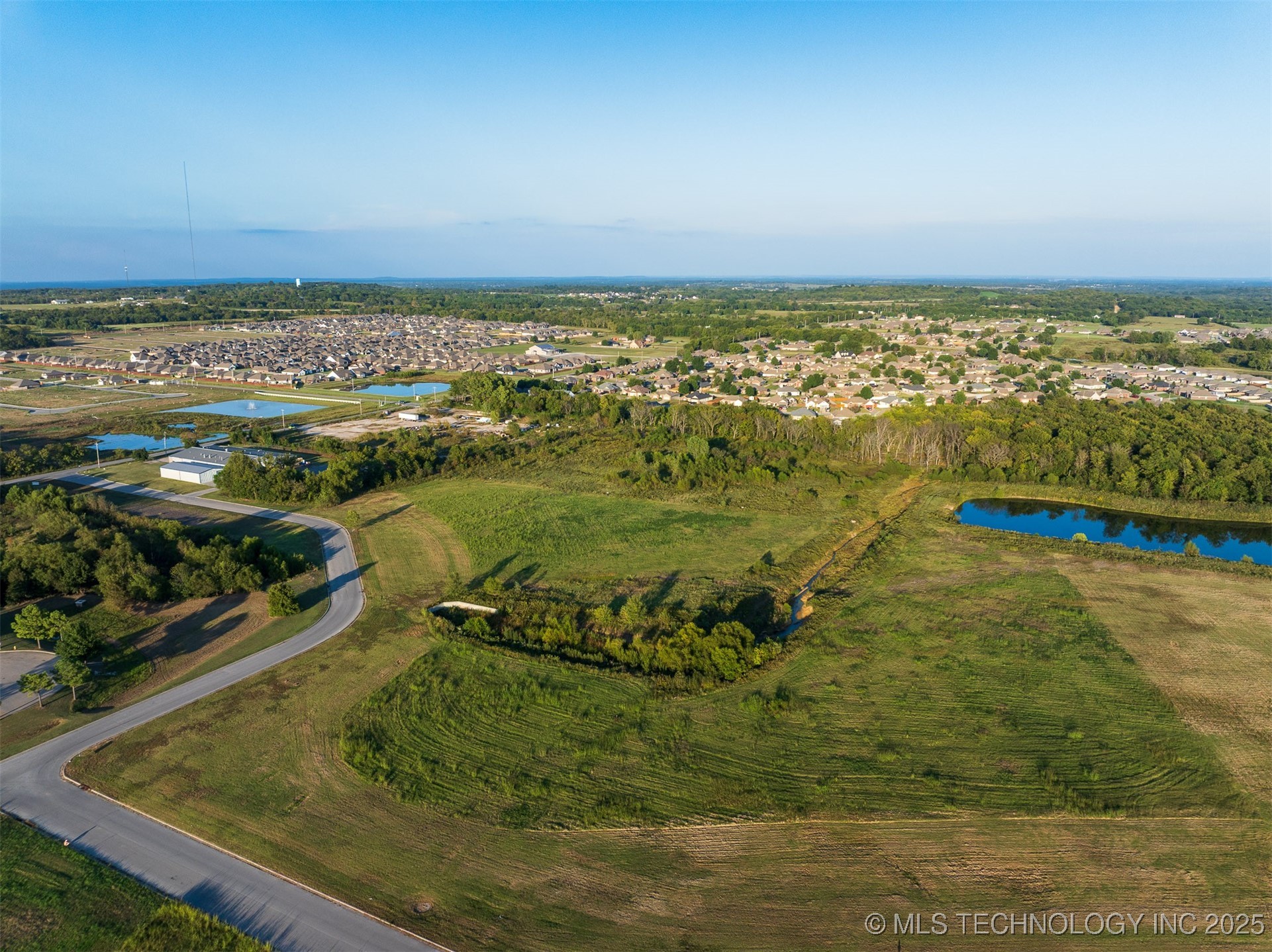 05 S 272nd East Avenue Property Photo 23