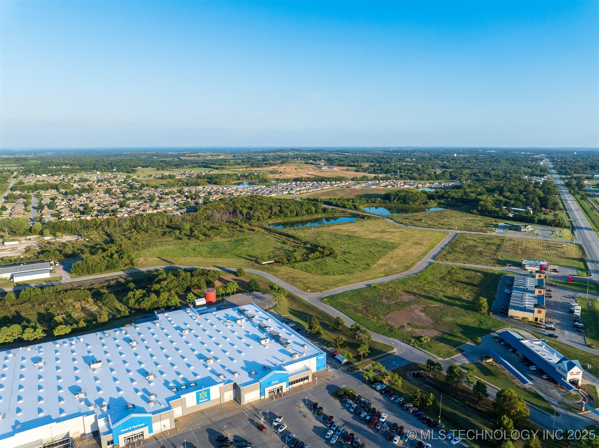 05 S 272nd East Avenue Property Photo 35