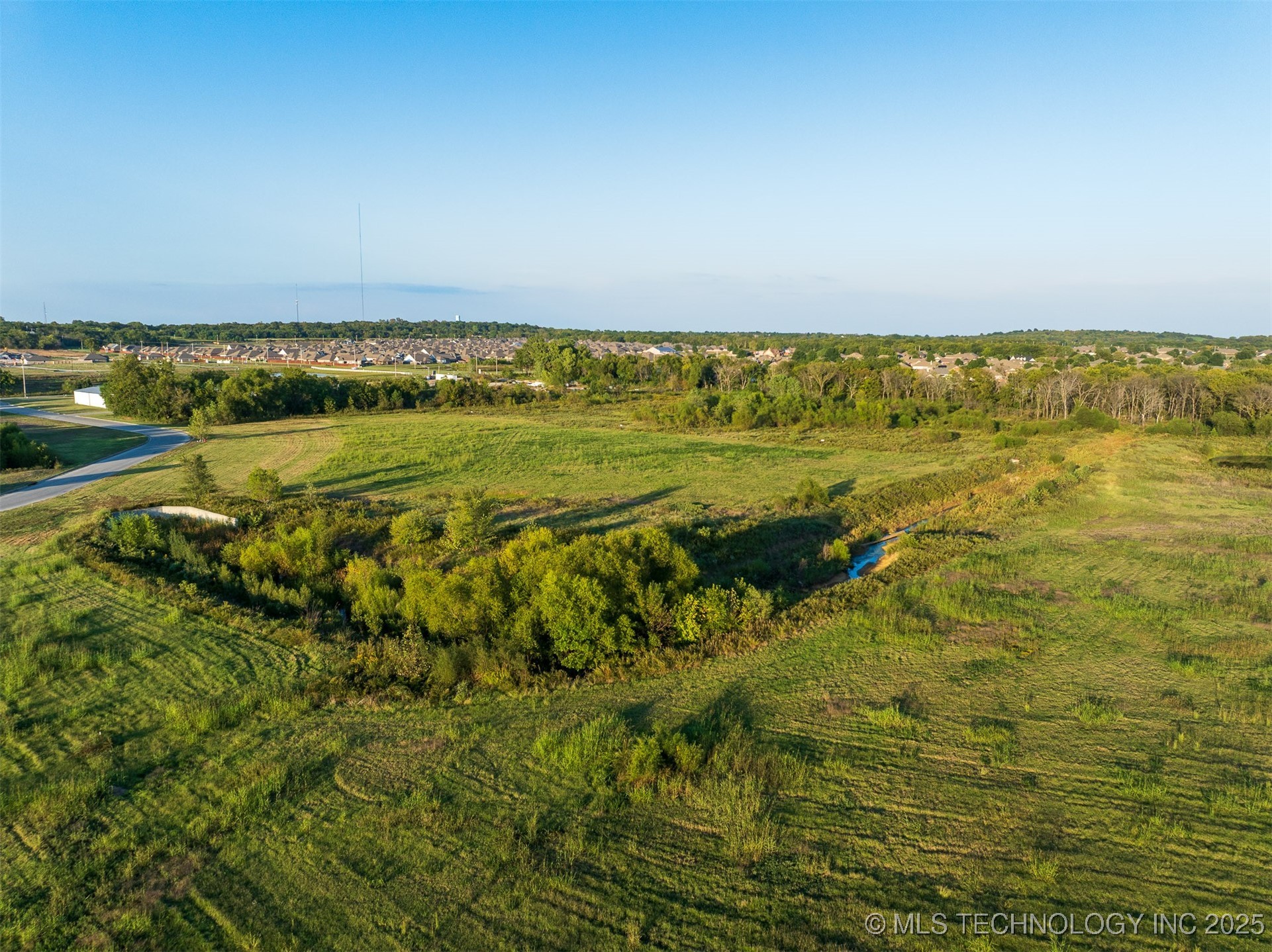 05 S 272nd East Avenue Property Photo 44