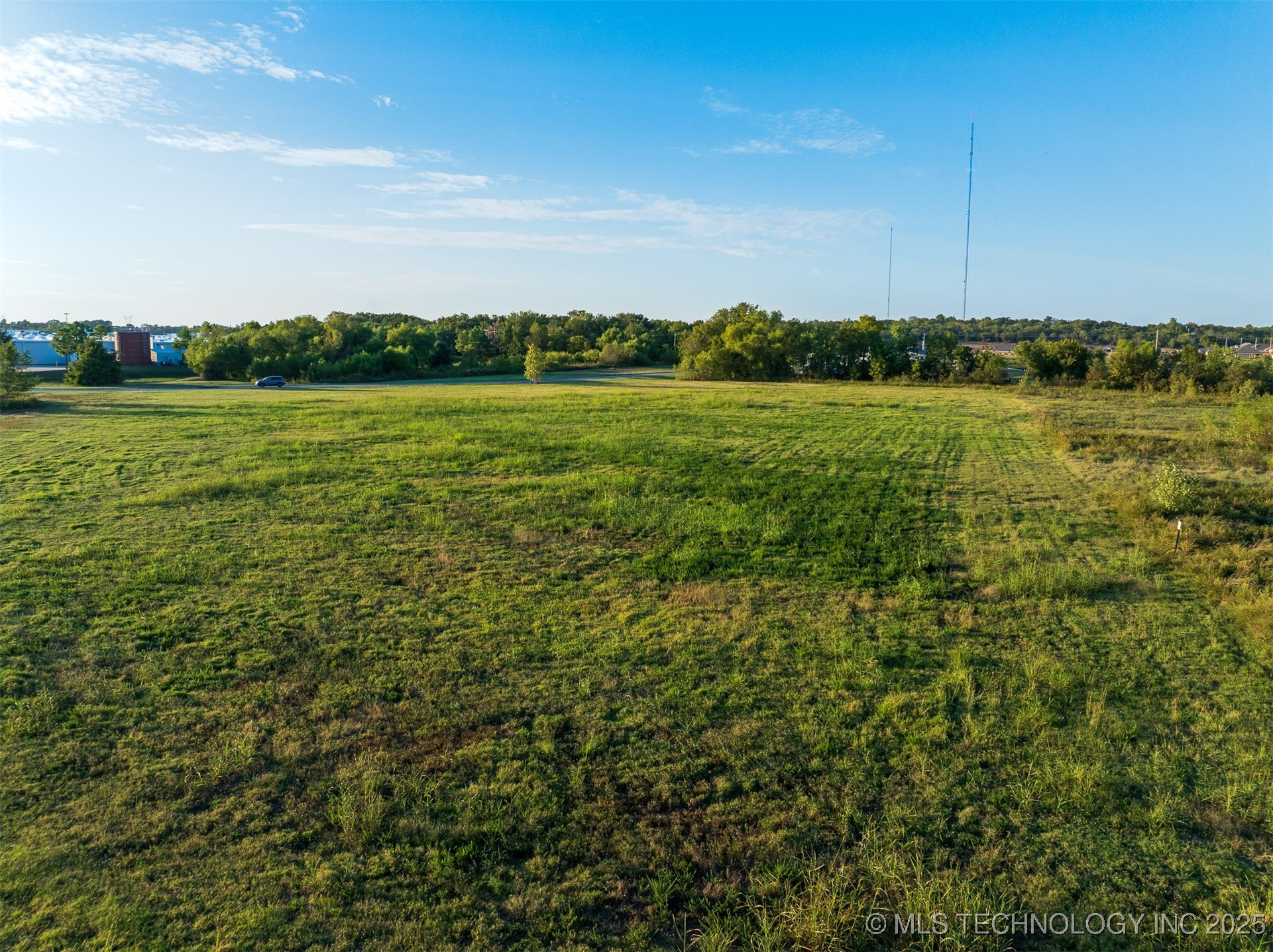 05 S 272nd East Avenue Property Photo 55