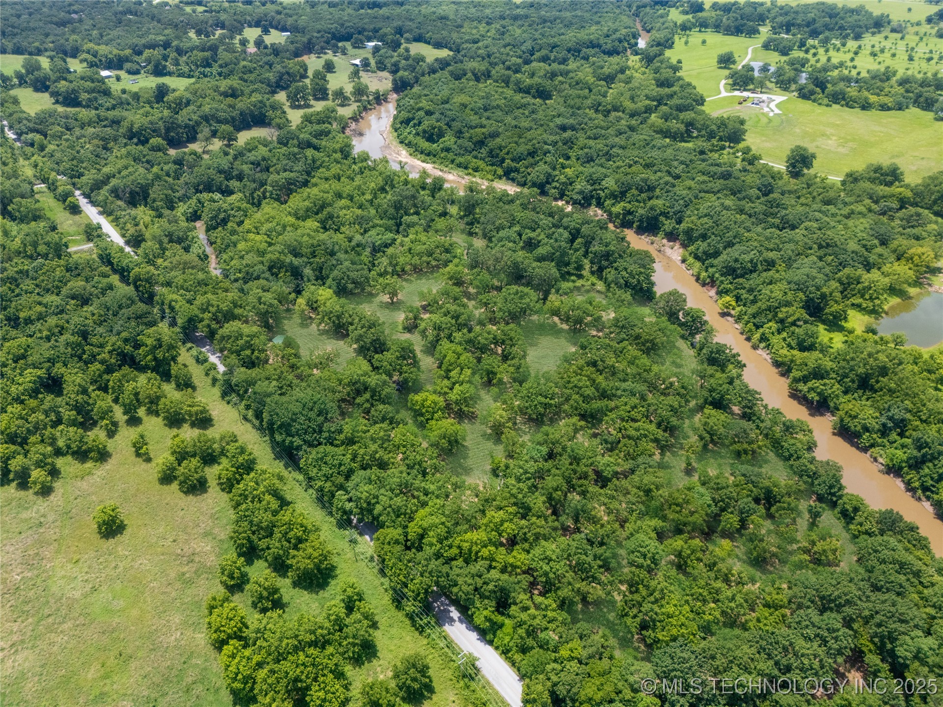 17104 S 129th East Avenue Property Photo 7