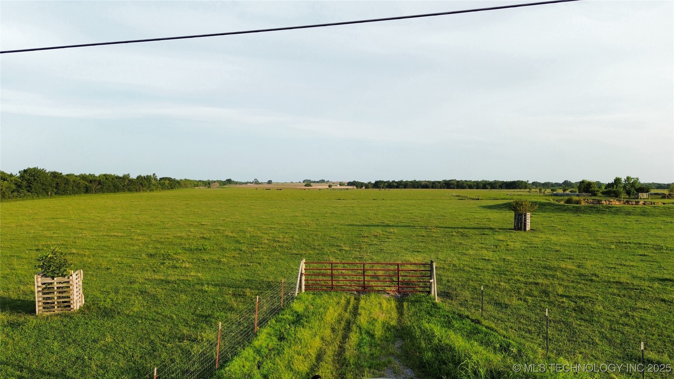 30400 E 760 Road Property Photo 2