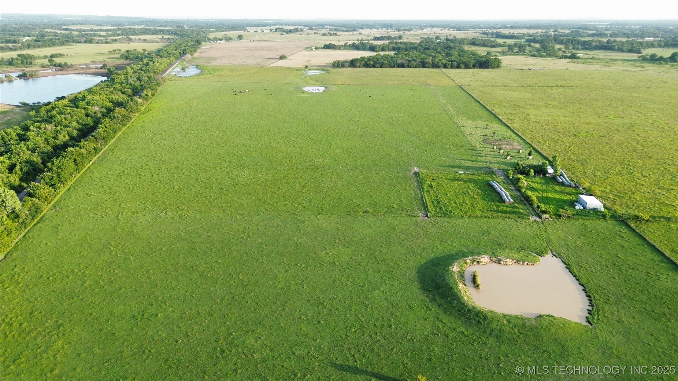 30400 E 760 Road Property Photo 4