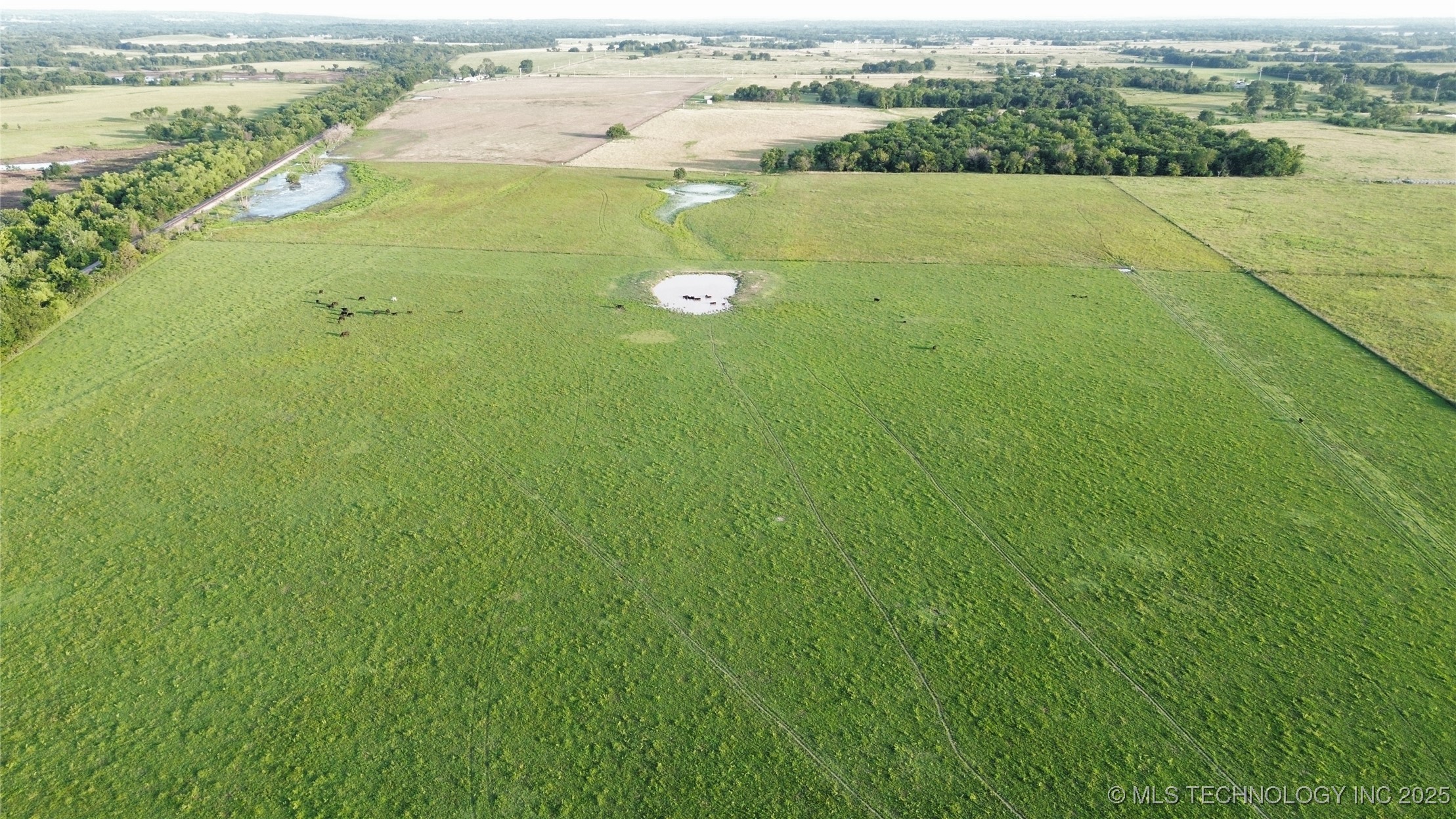 30400 E 760 Road Property Photo 6