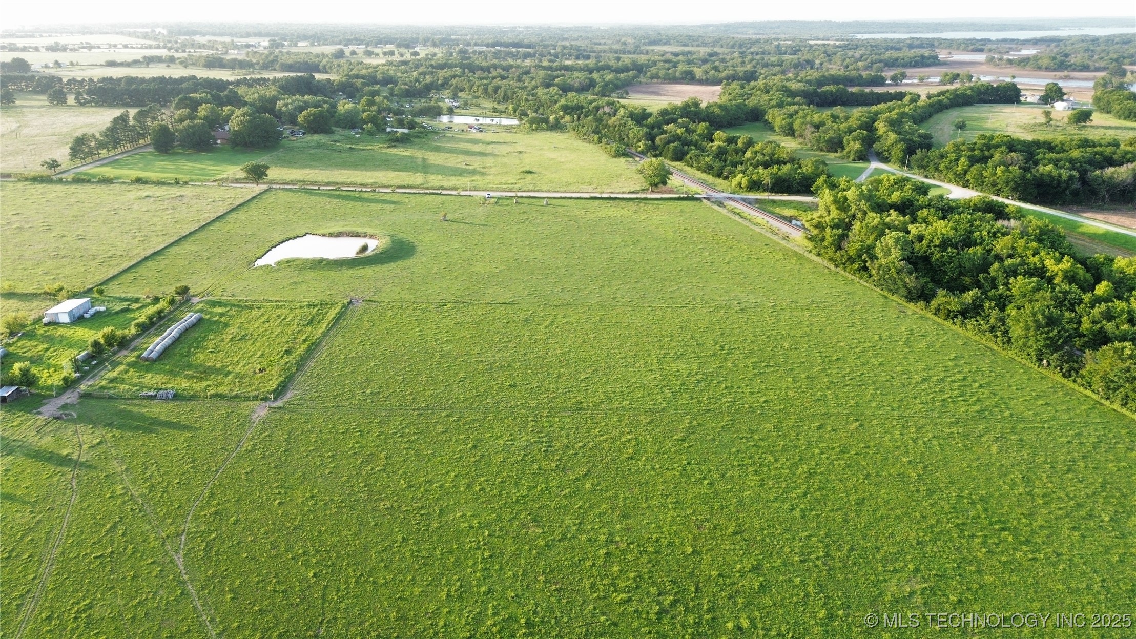 30400 E 760 Road Property Photo 8