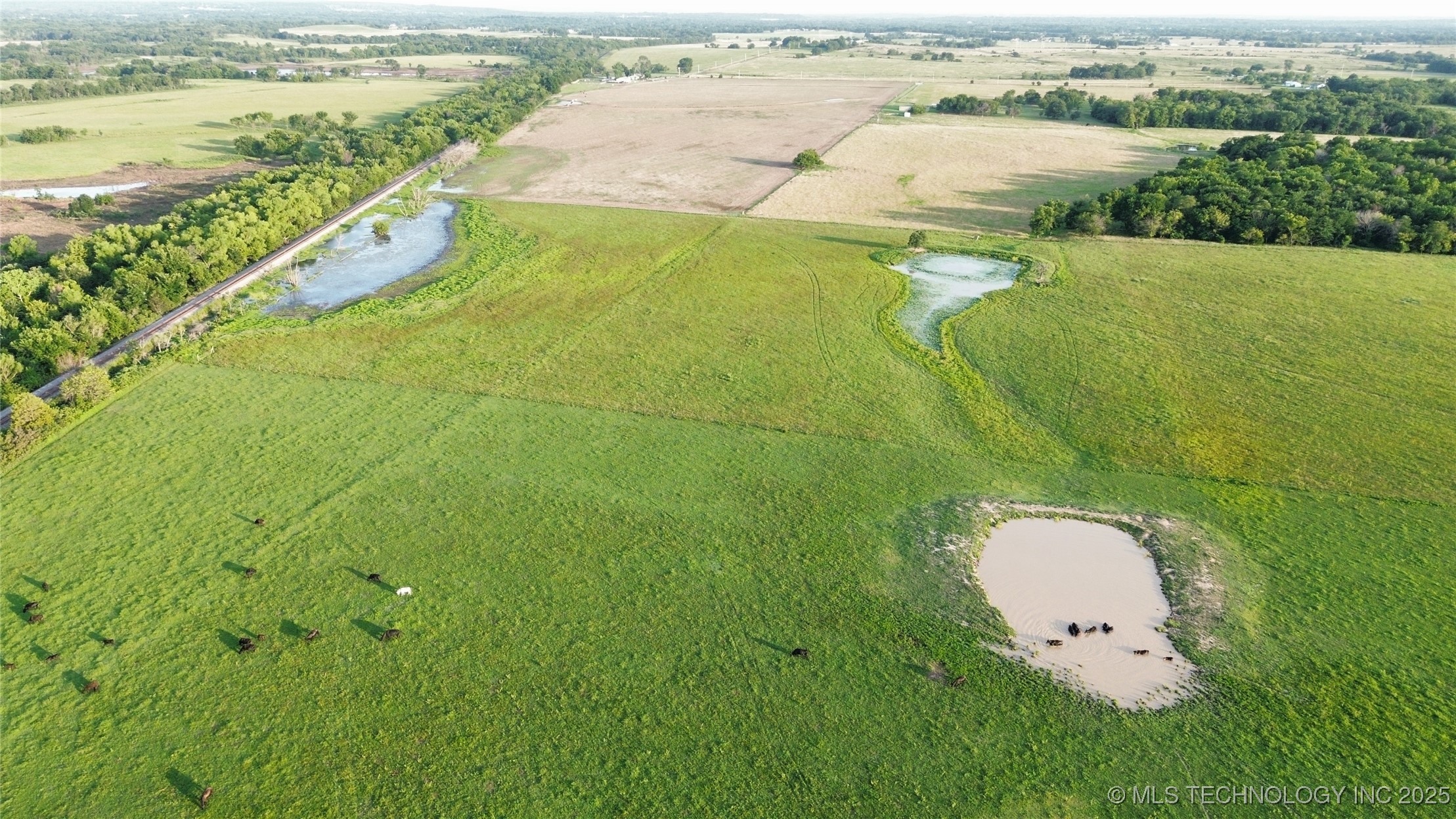 30400 E 760 Road Property Photo 10