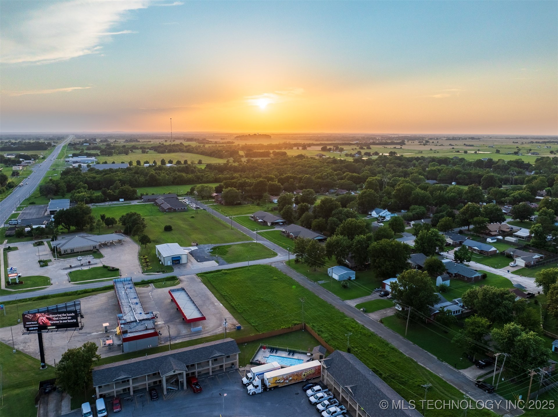 1 Ash Avenue Property Photo 5