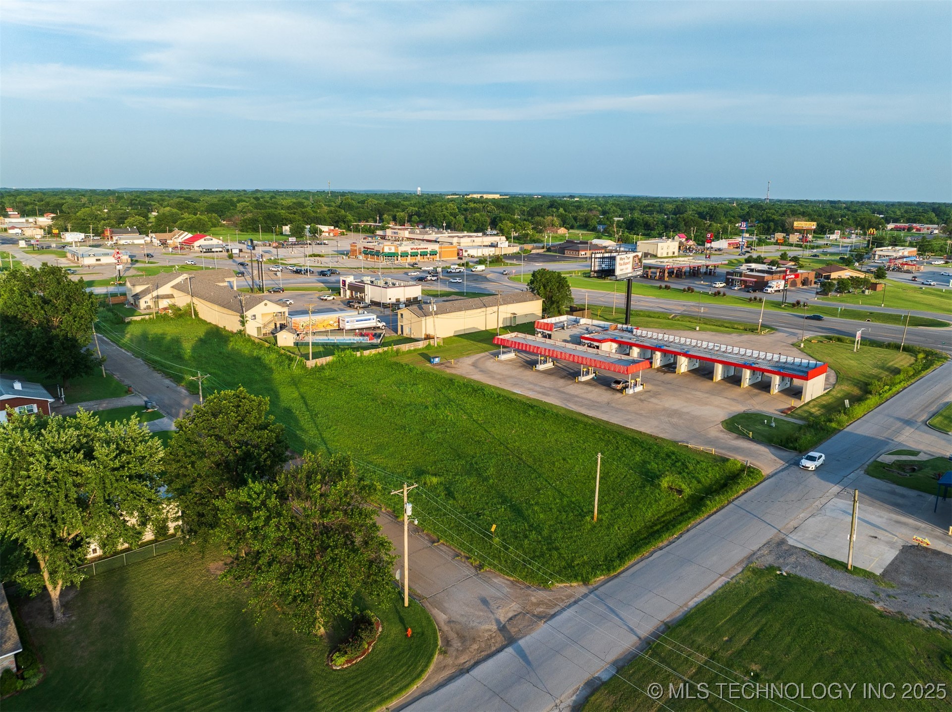 1 Ash Avenue Property Photo 55