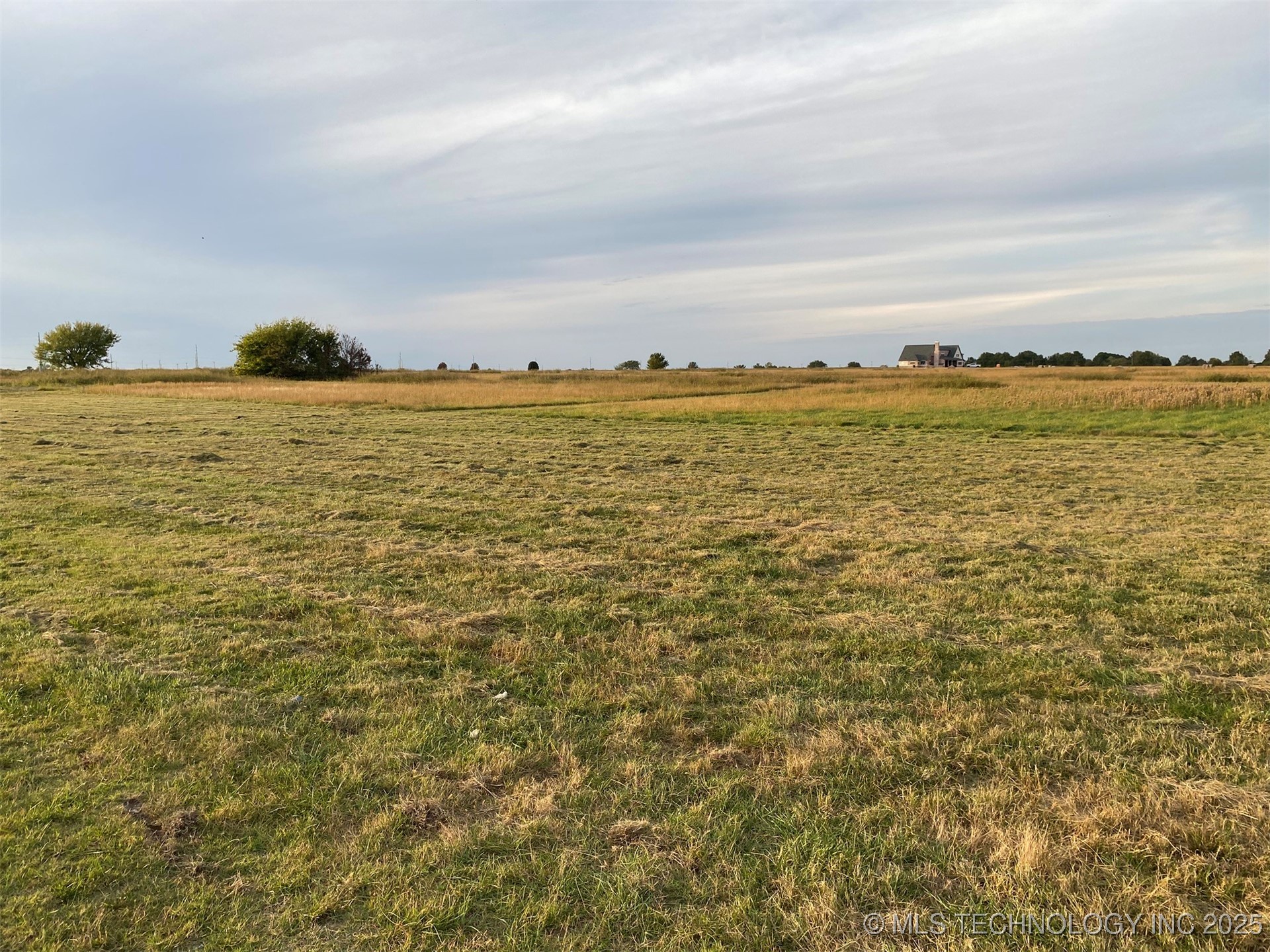 2301 Ne 1st Street Property Photo 2