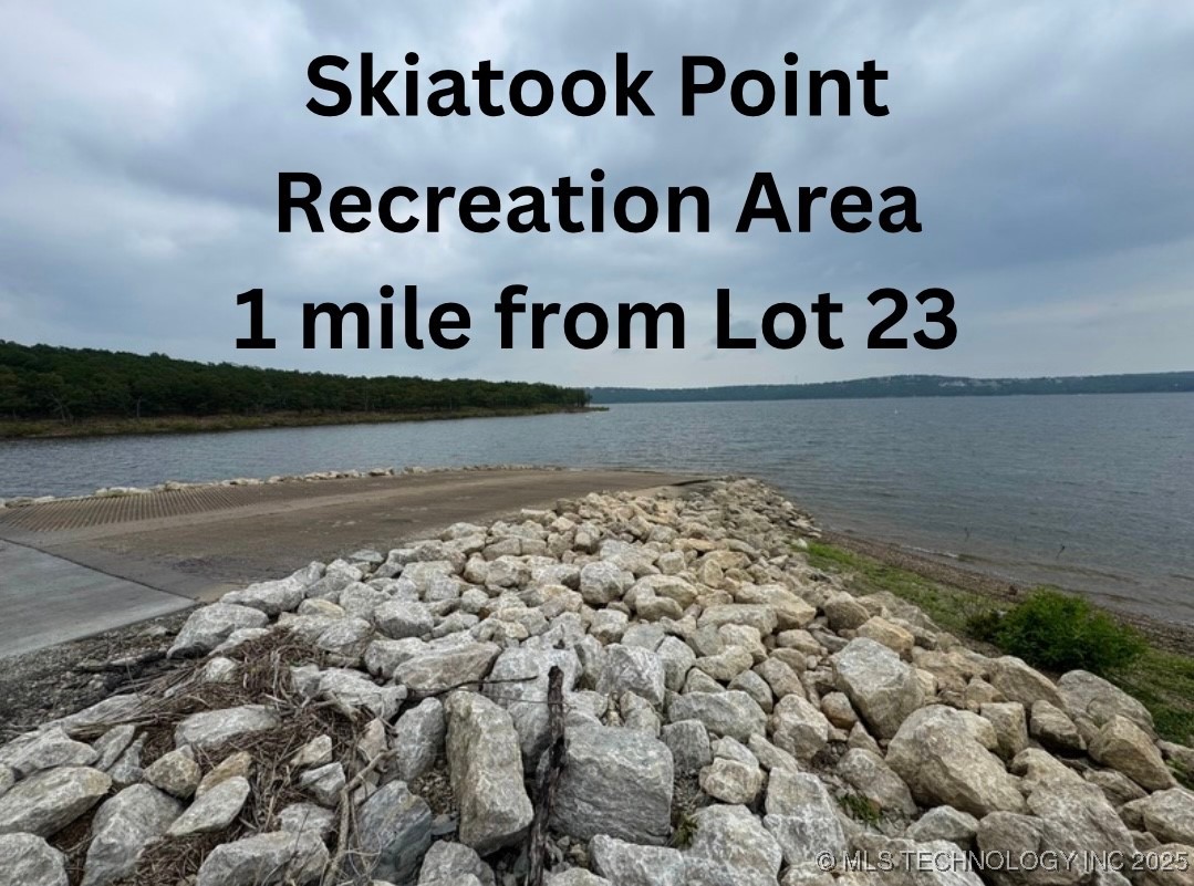 22 Cross Oaks Court Property Photo 5