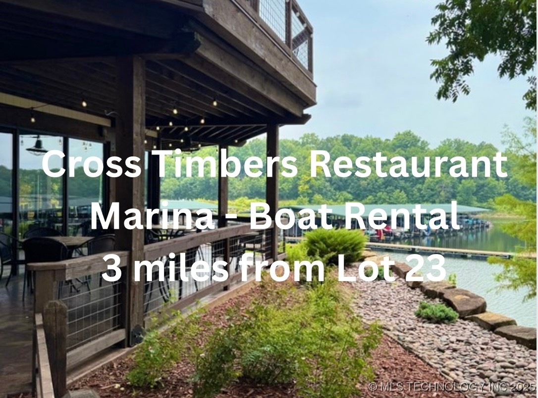 22 Cross Oaks Court Property Photo 9