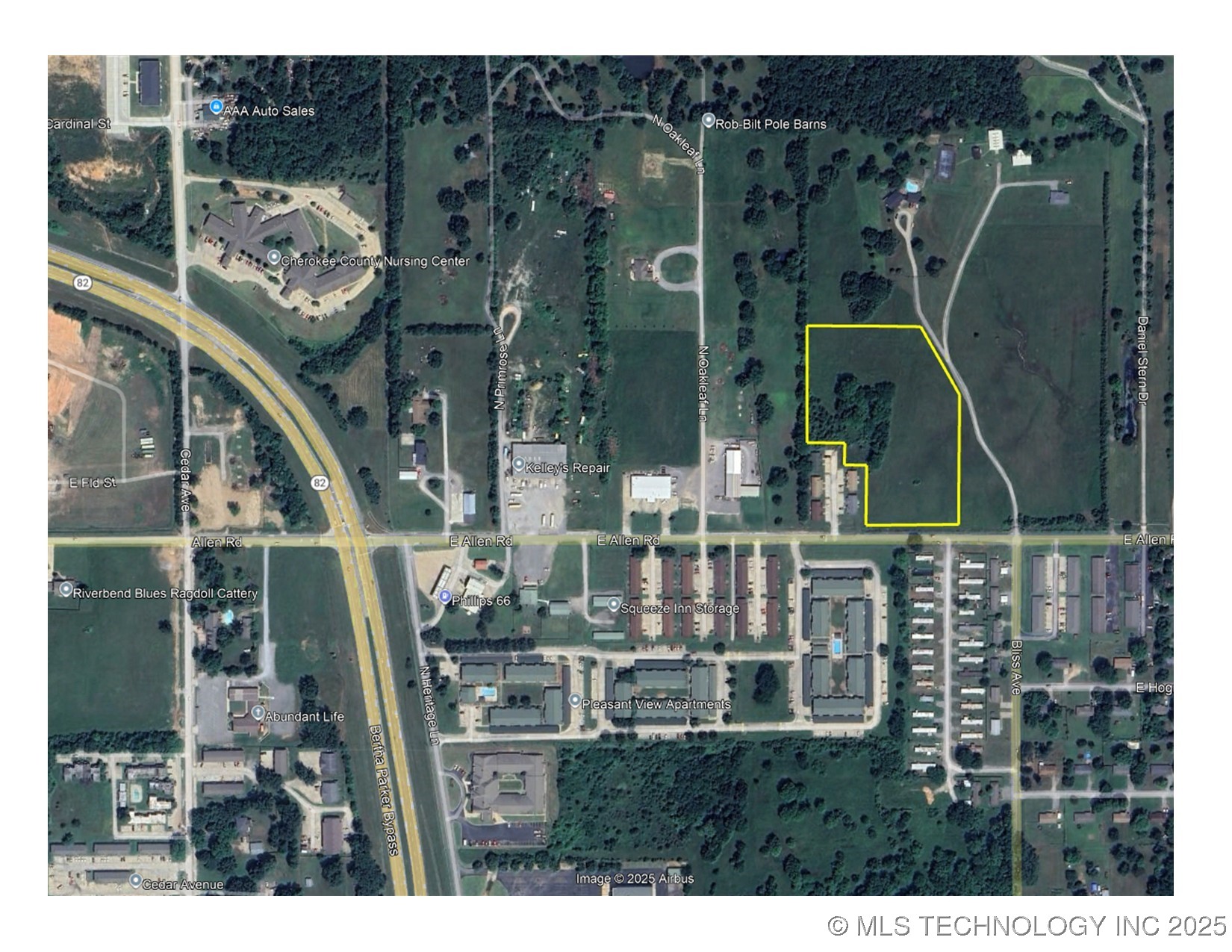 1450 E Allen Road Property Photo 3