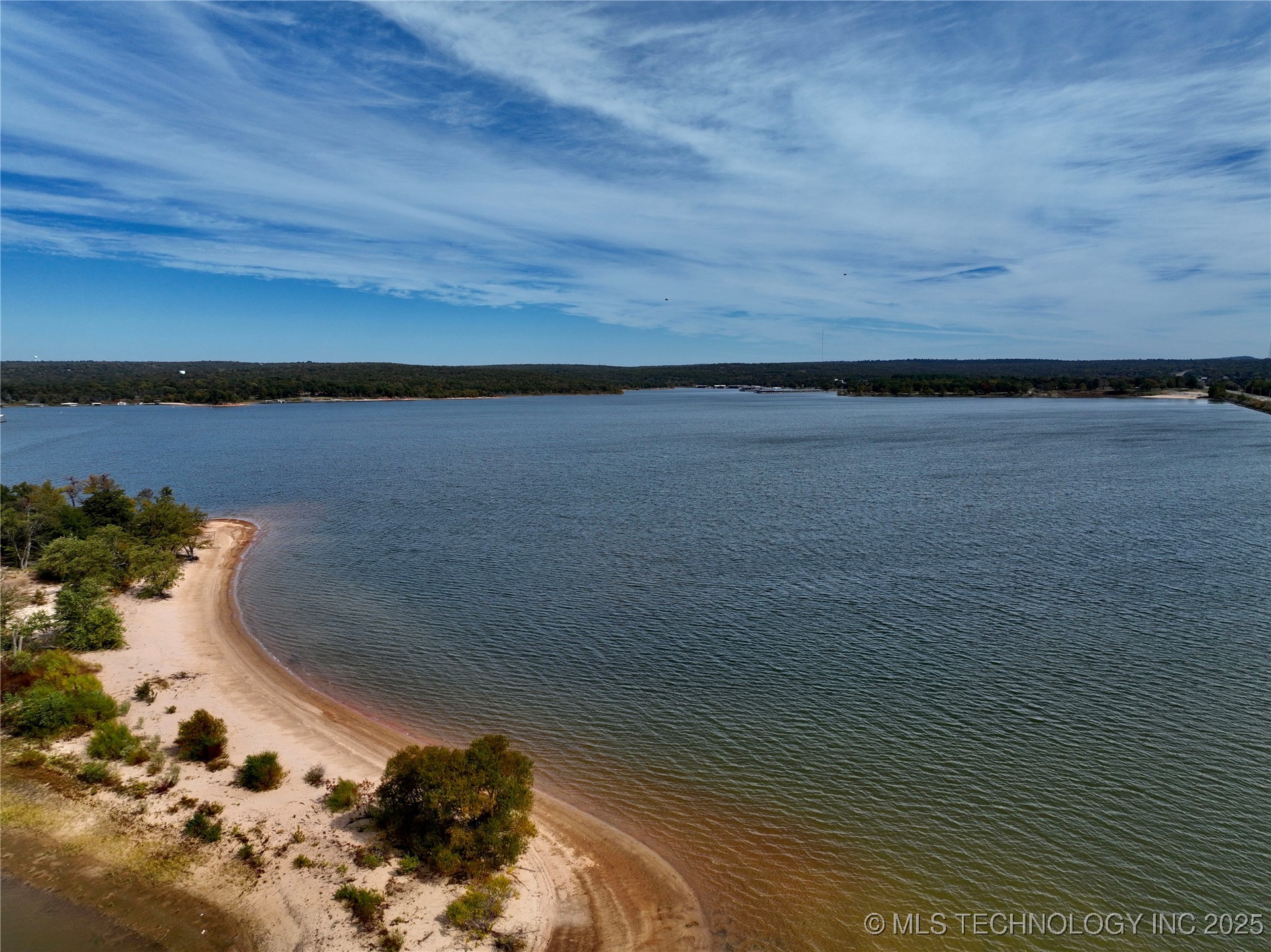 9 E Bower Property Photo 12