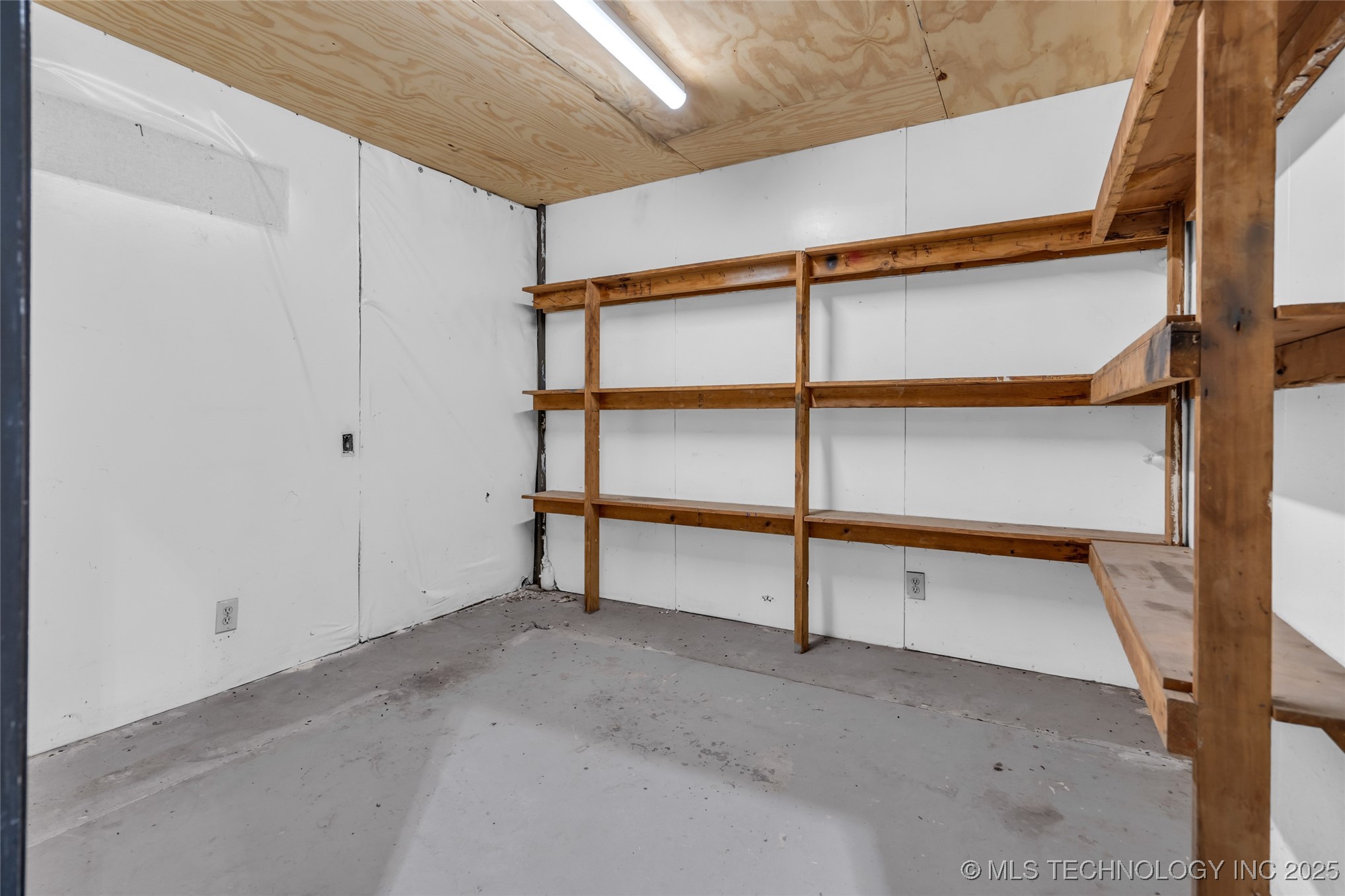 1717 Veterans Property Photo 10