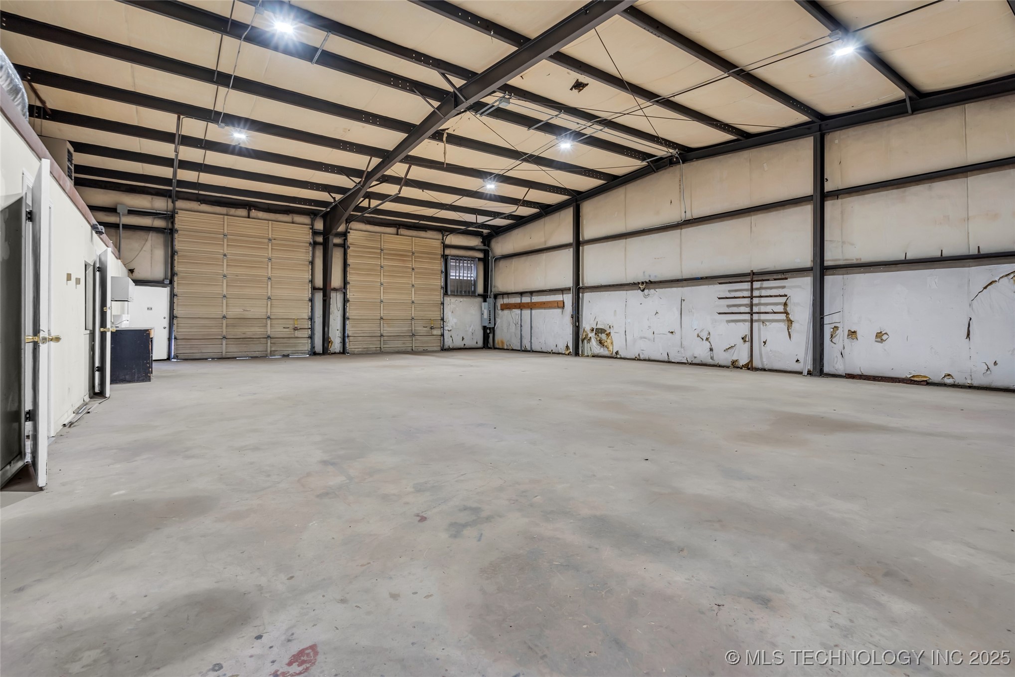 1717 Veterans Property Photo 14