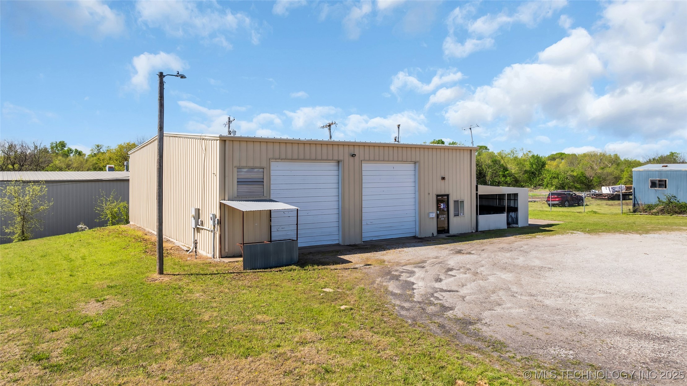 1717 Veterans Property Photo 15