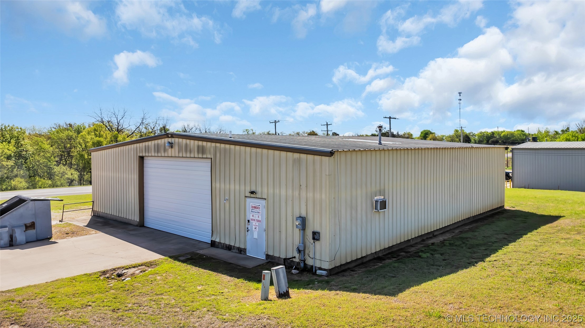 1717 Veterans Property Photo 27